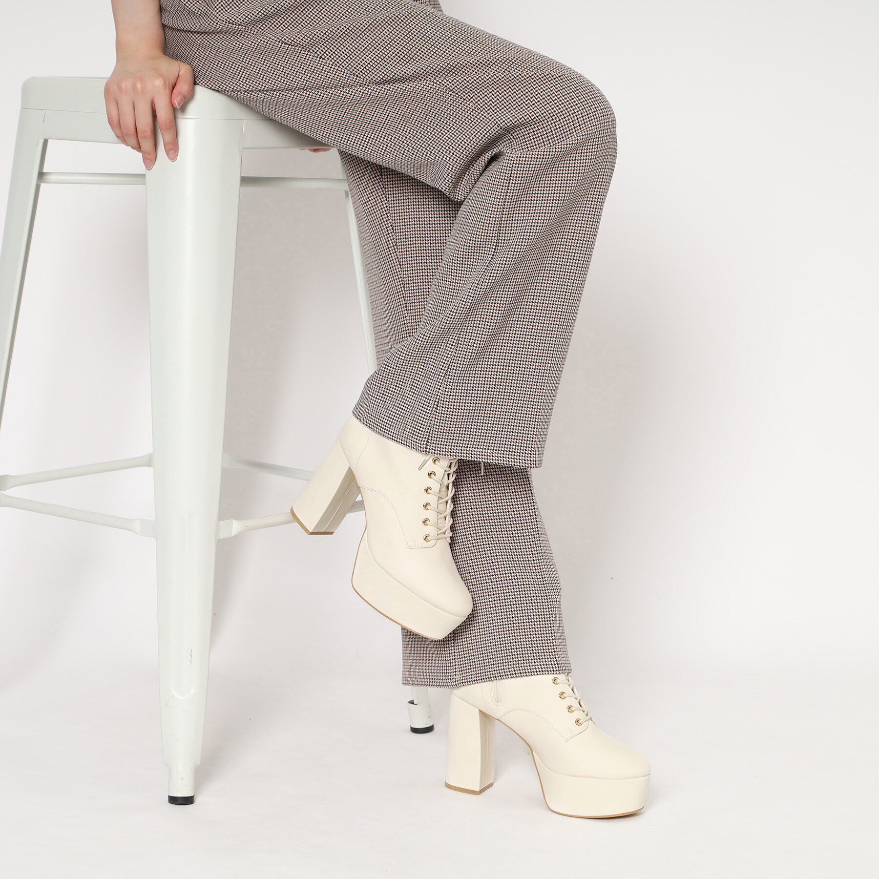 ESPERANZA「ラク盛り厚底レースアップブーツ」|ショートブーツ|