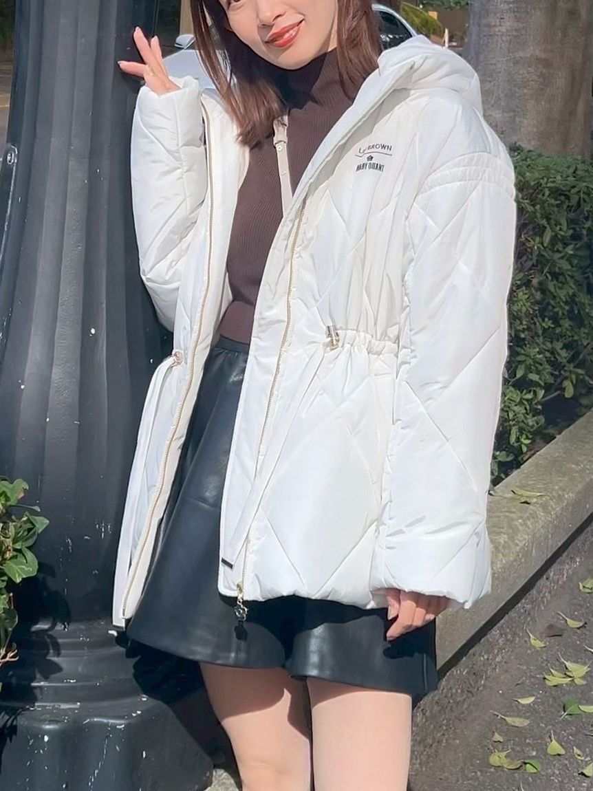 LILY BROWN「【LILY BROWN&times;MARY QUANT】デイジーチャーム付きクラシカルキルティングコート」|その他|