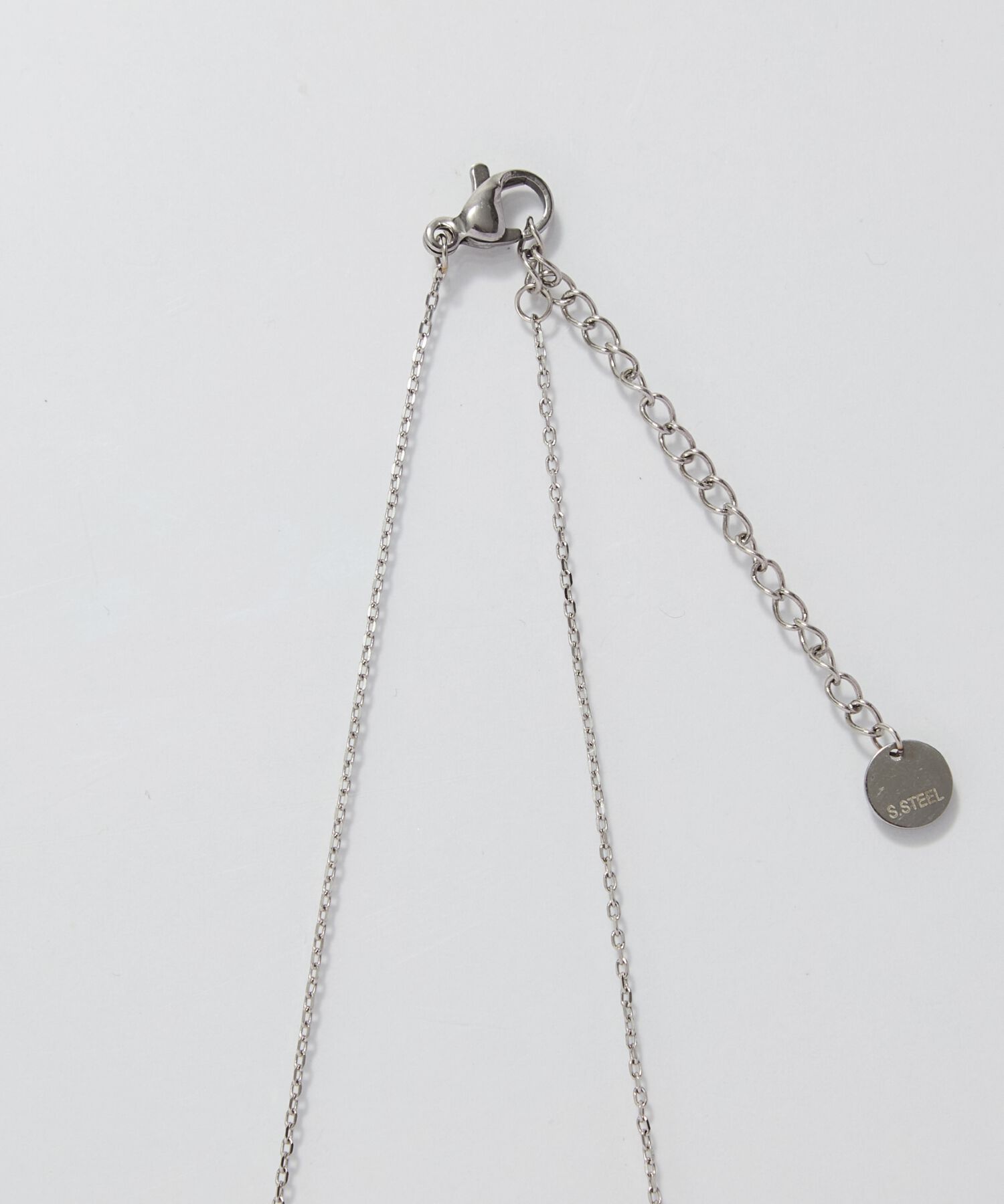 Phoebe「【金属アレルギー対応】スリークハートネックレス　シルバー/サージカルステンレス」|ネックレス|