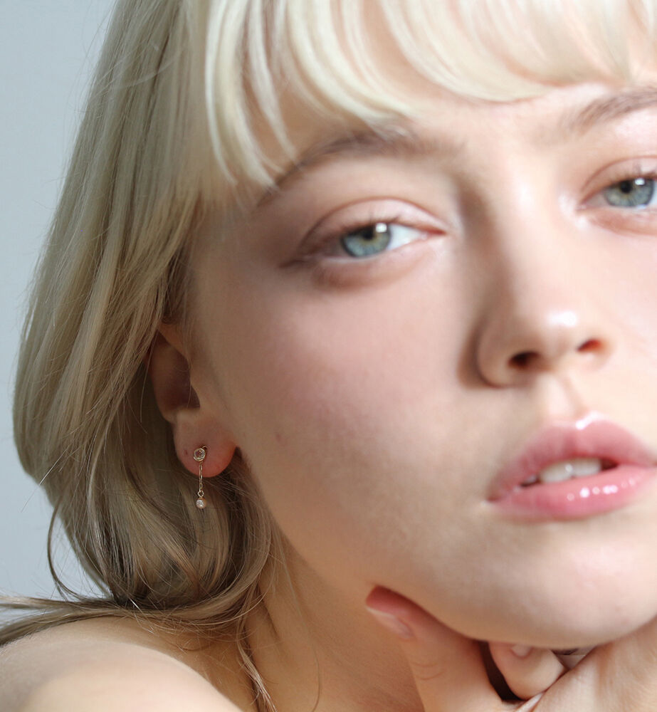  「ロイヤルブルームーンストーン / パール ピアス | K10YG」|ピアス|