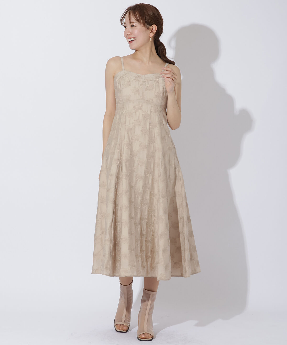 アンドクチュール「ワッシャーシャツ＋刺しゅうキャミワンピース」|ワンピース|