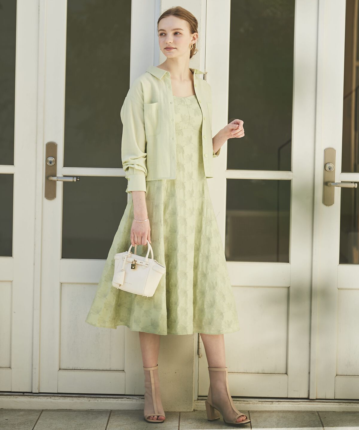 アンドクチュール「ワッシャーシャツ＋刺しゅうキャミワンピース」|ワンピース|