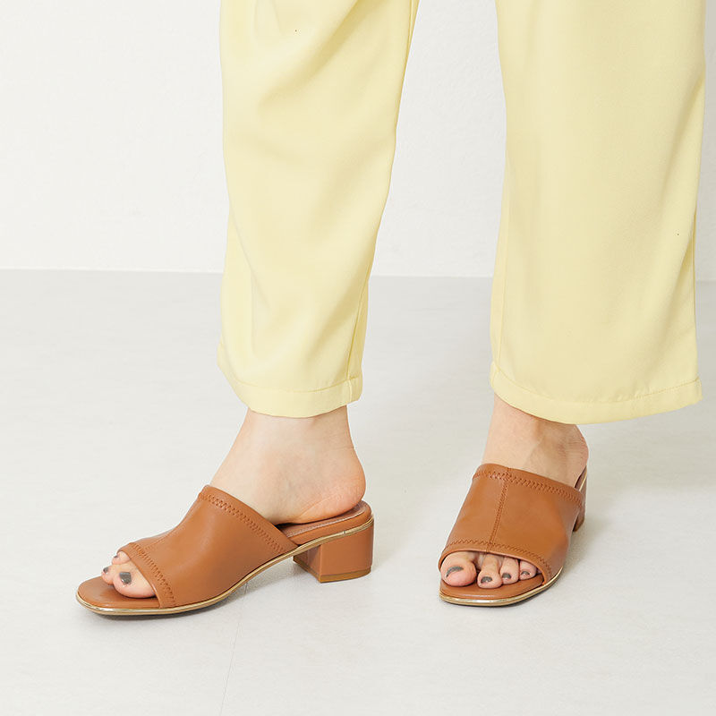 ORiental TRaffic「【アウトレット価格】ソフトレザーミュールサンダル/31203」|サンダル|CAMEL