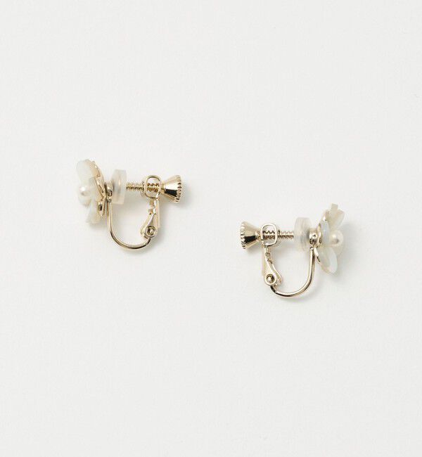 UNITED ARROWS green label relaxing「シェル フラワー イヤリング」|イヤリング|