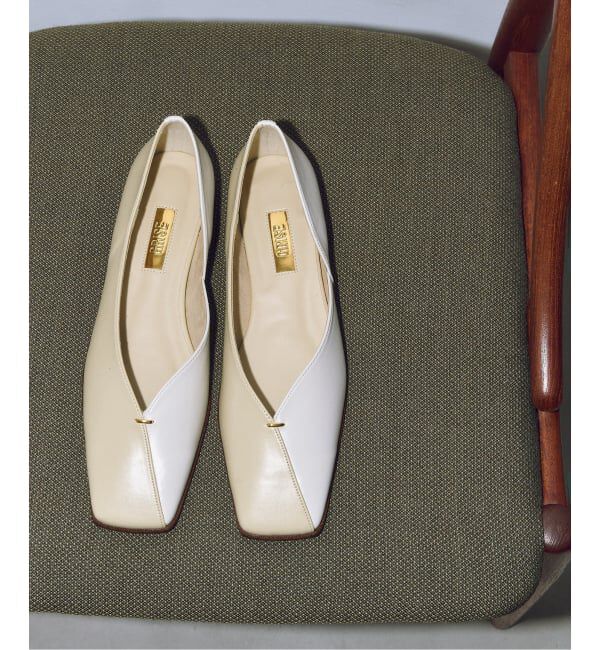 GRISE「《予約》GRISEスクエアアシンメトリーVカットフラット」|その他|