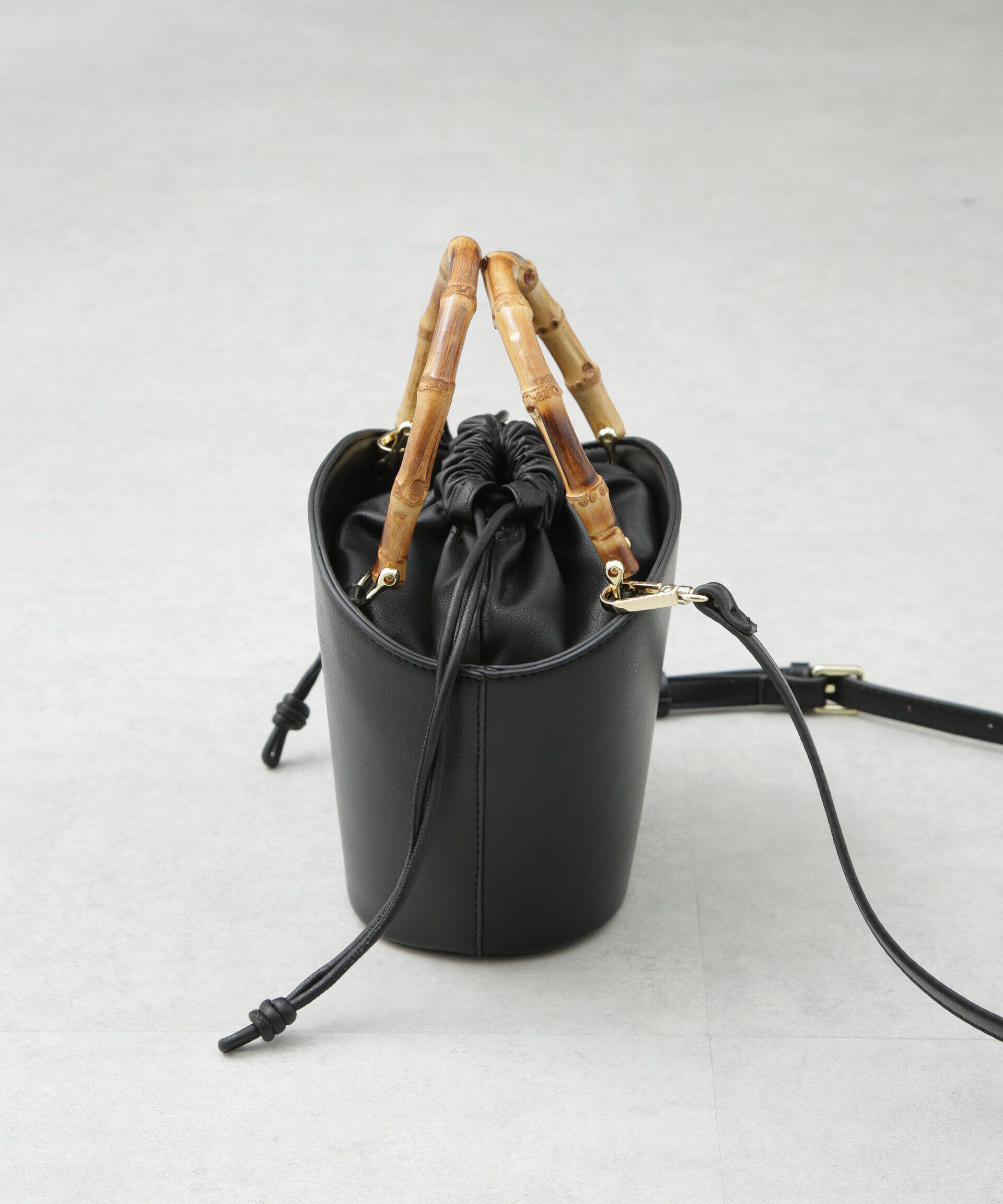 nano･universe「バンブーハンドルミニバケツバッグ」|ショルダー・メッセンジャー|