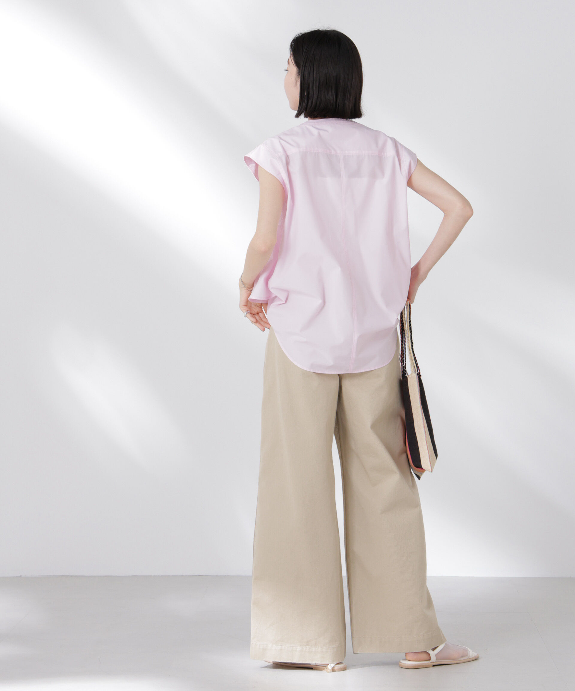 nano･universe「フロントフレアケープカラーノースリーブシャツ」|シャツ・ブラウス|