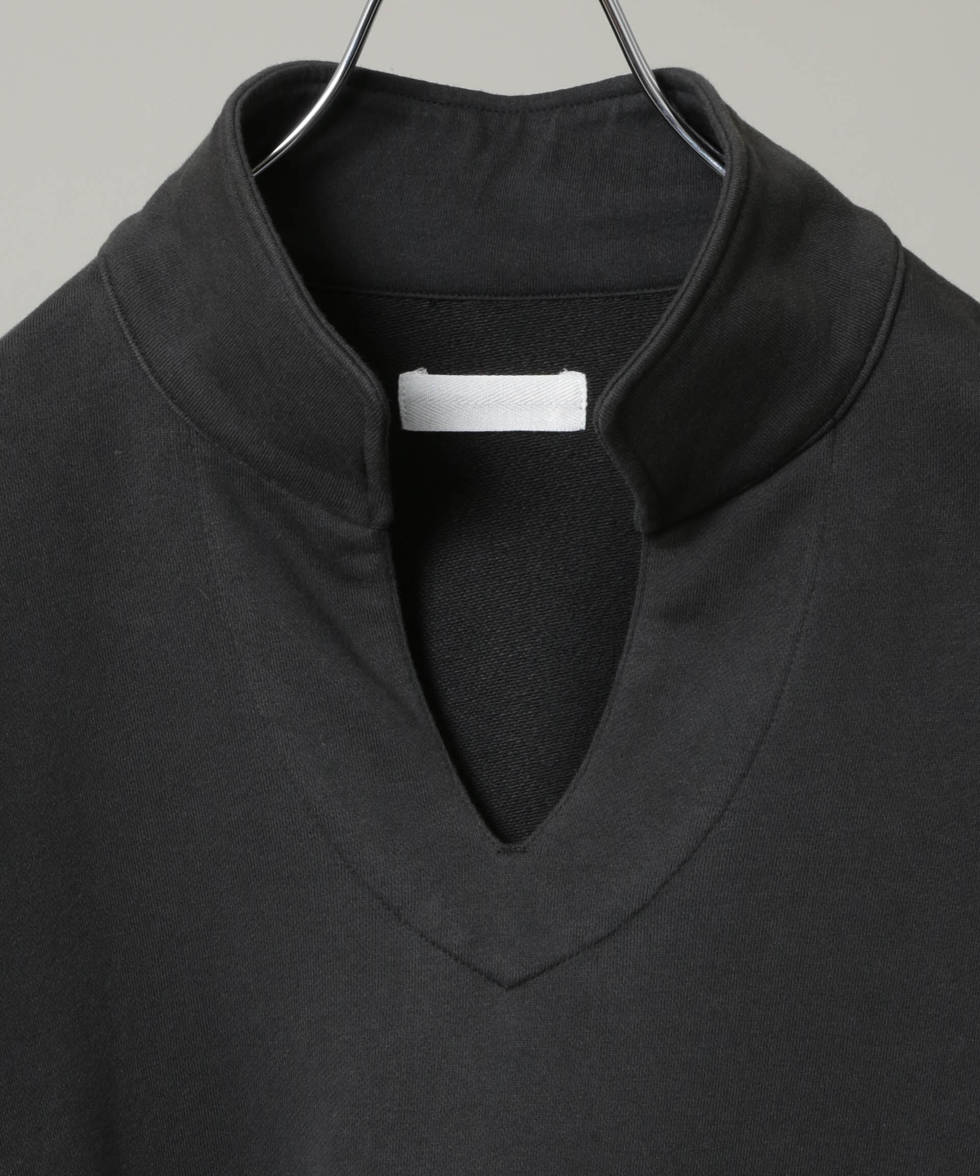 nano･universe「｢HOTEL PALACE｣ スキッパーロゴスウェット」|Tシャツ・カットソー|