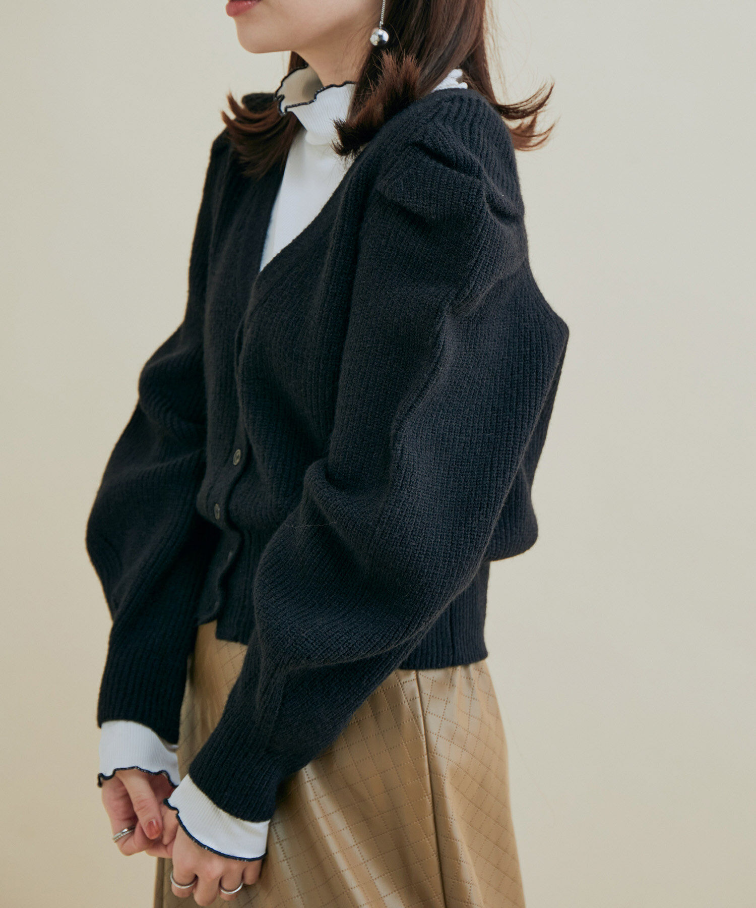 VIS「パワショルボリュームスリーブ片畦Vネックカーディガン」|カーディガン|