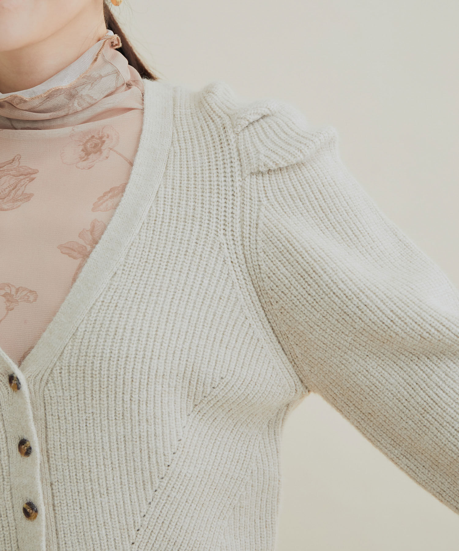 VIS「パワショルボリュームスリーブ片畦Vネックカーディガン」|カーディガン|