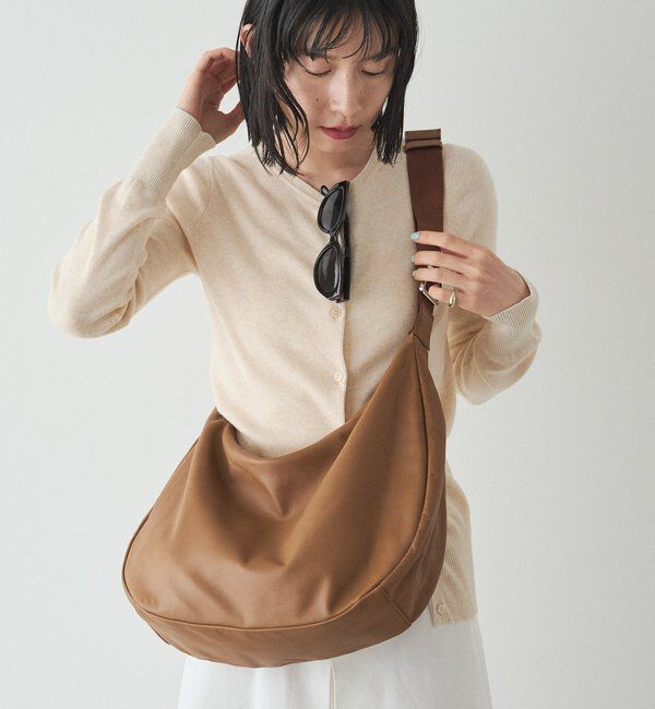  「ソフトレザーラウンドビッグショルダーバッグ」|ショルダー・メッセンジャー|