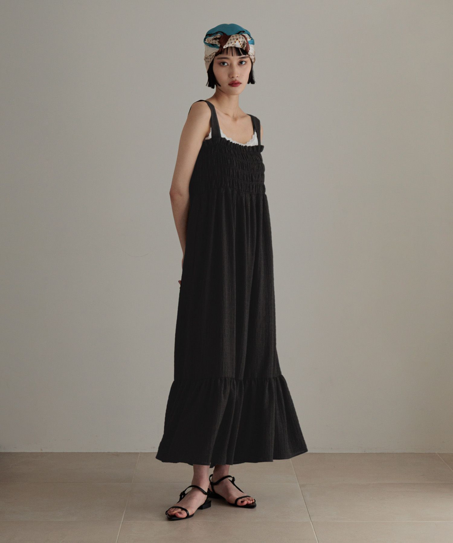 LOWRYS FARM「シャーリングワンピース」|ワンピース|BLK