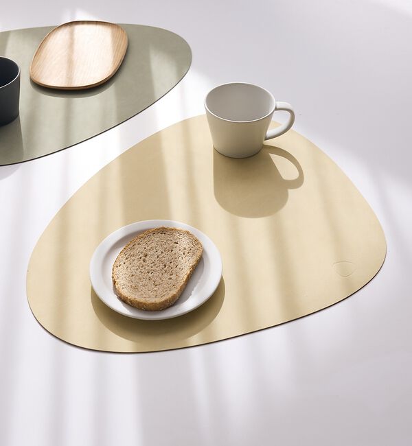 collex「【LIND DNA】カーブプレイスマット 37x44cm」|食器・キッチングッズ|