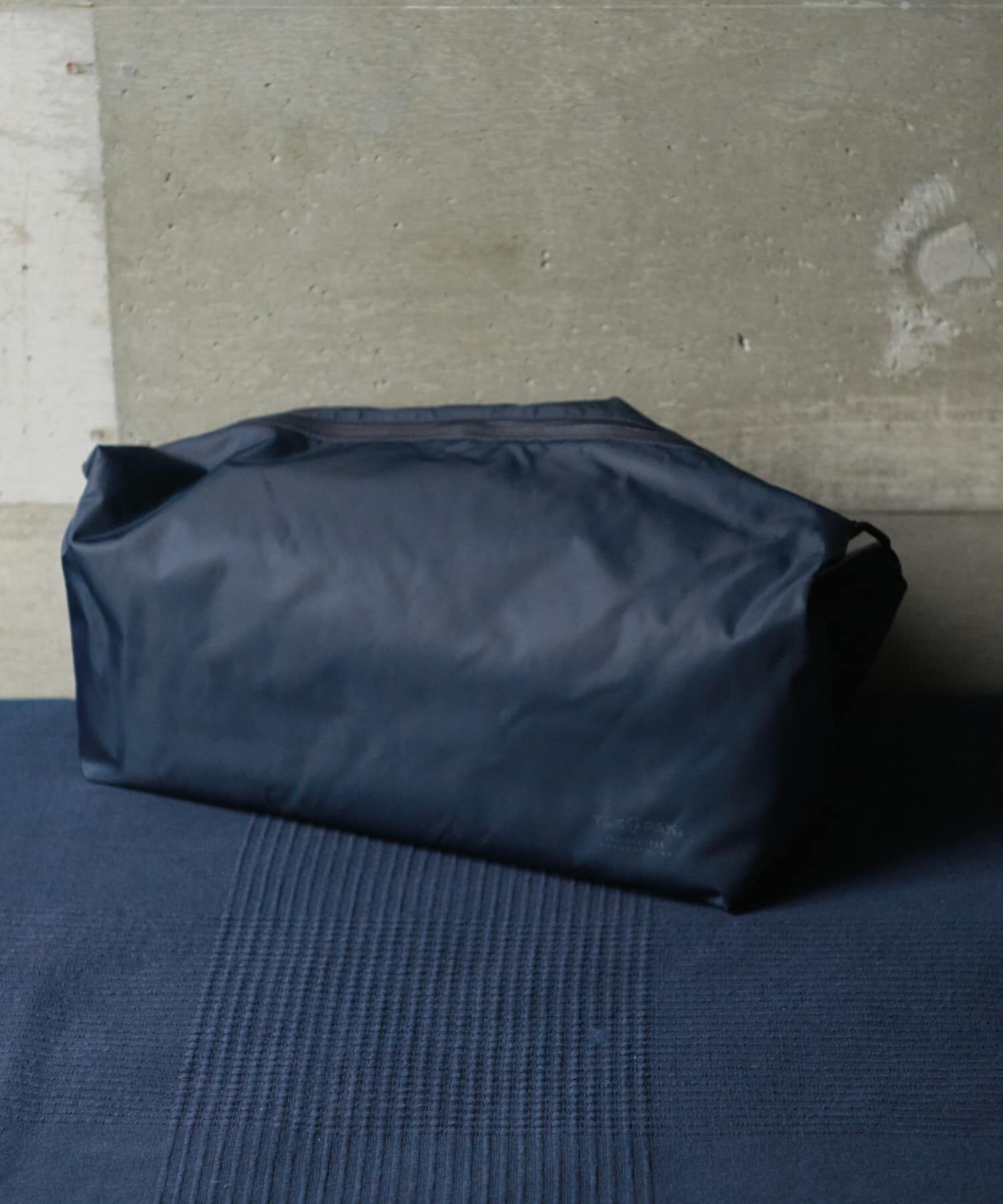 URBAN RESEARCH DOORS「『撥水』『別注』YAKPAK&times;DOORS　SHOULDER BAG M」|ショルダー・メッセンジャー|