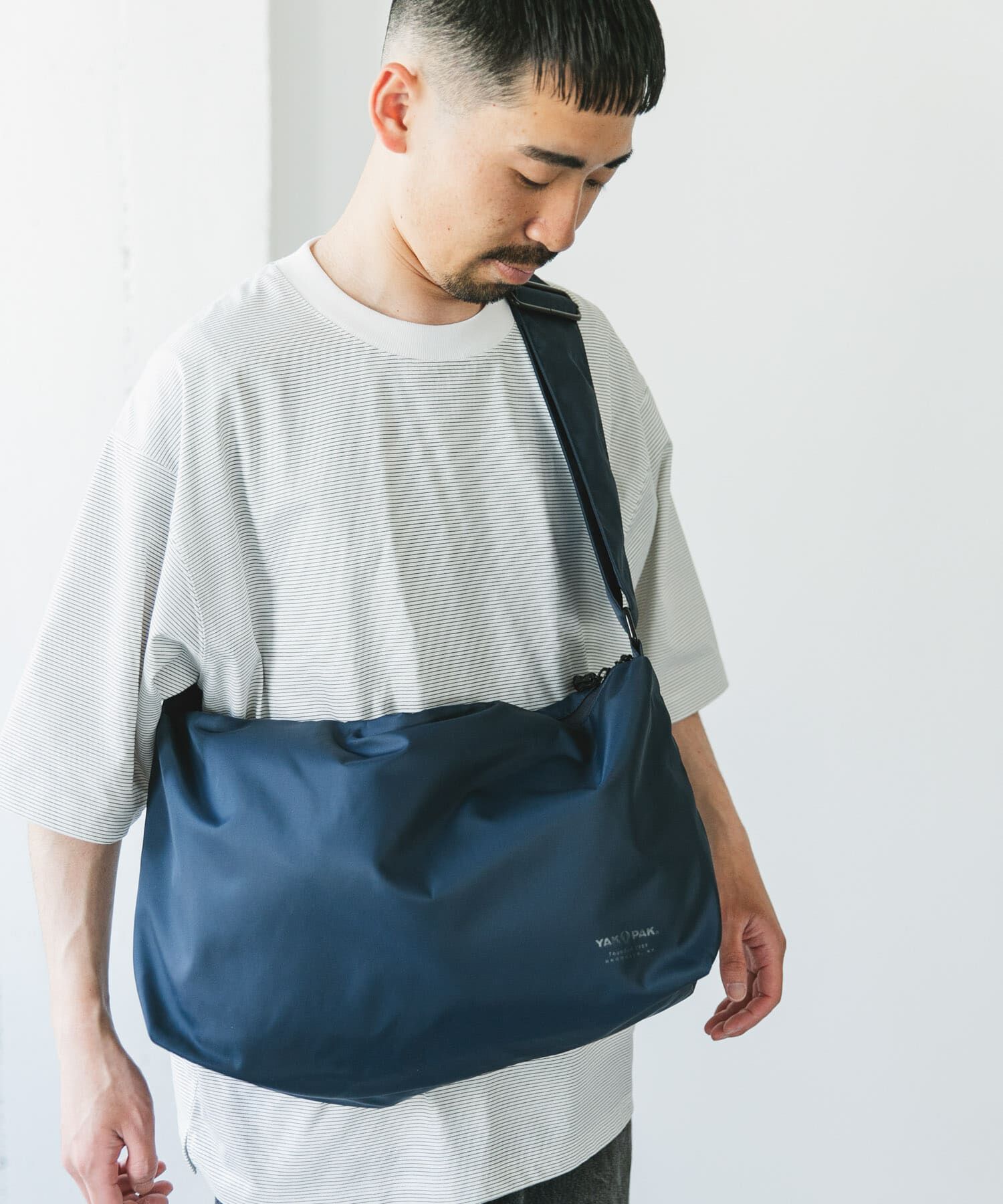 URBAN RESEARCH DOORS「『撥水』『別注』YAKPAK&times;DOORS　SHOULDER BAG M」|ショルダー・メッセンジャー|