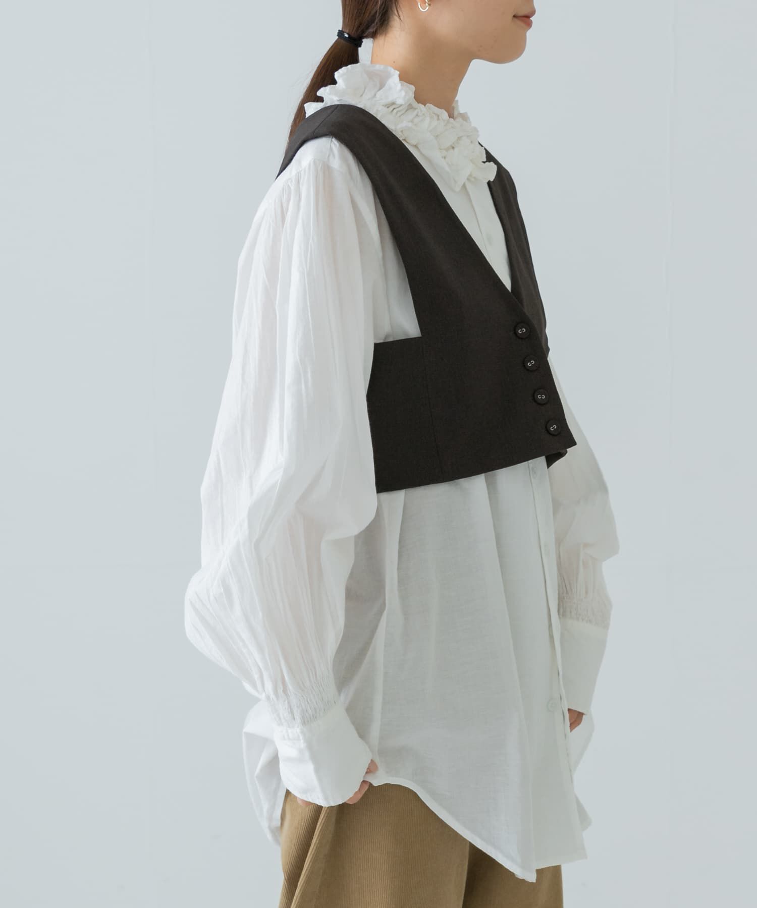 URBAN RESEARCH「Vネックショート丈ベスト」|ベスト・ジレ|