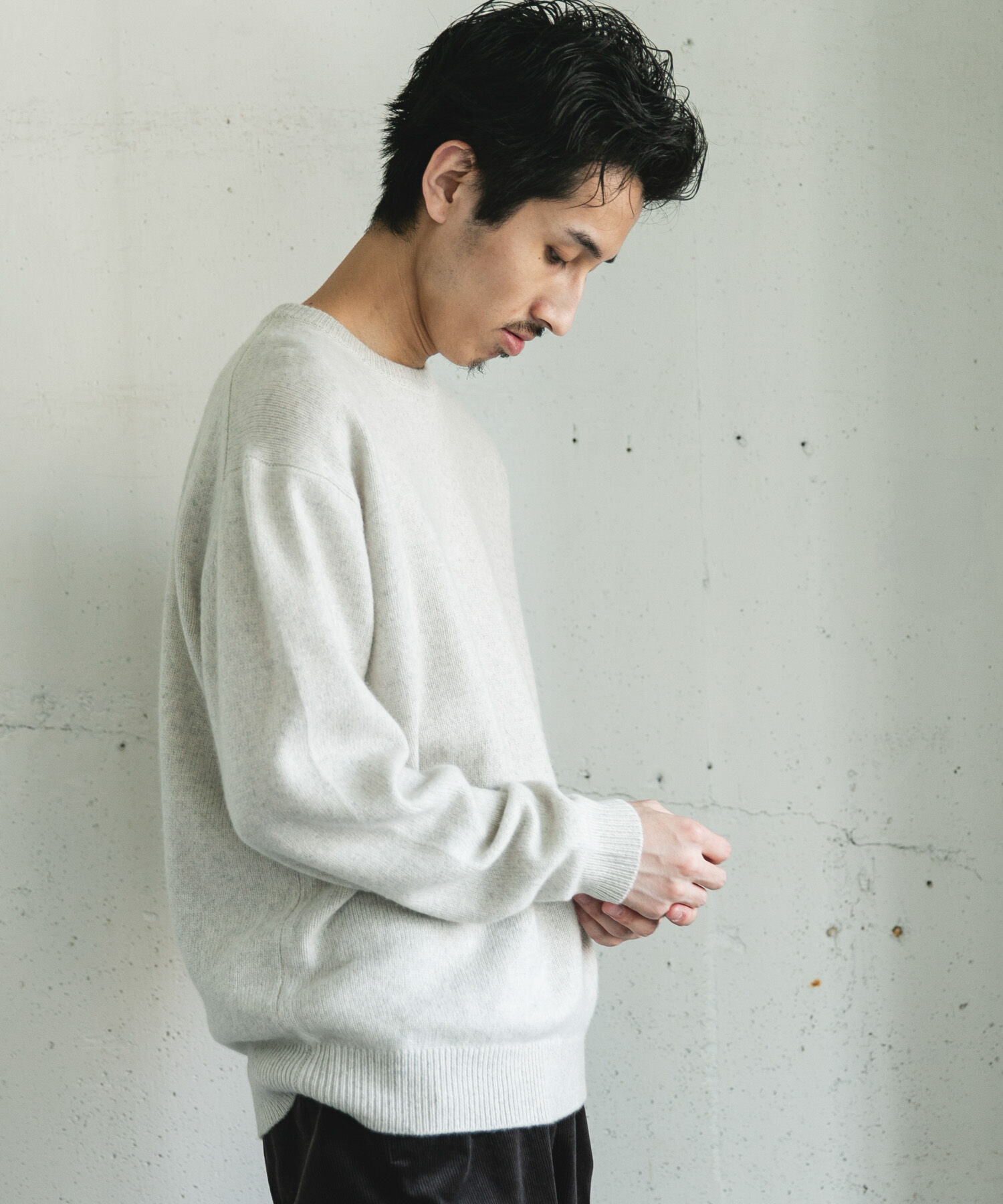 URBAN RESEARCH DOORS「ハミルトンウールクルーネックニット」|ニット・セーター|