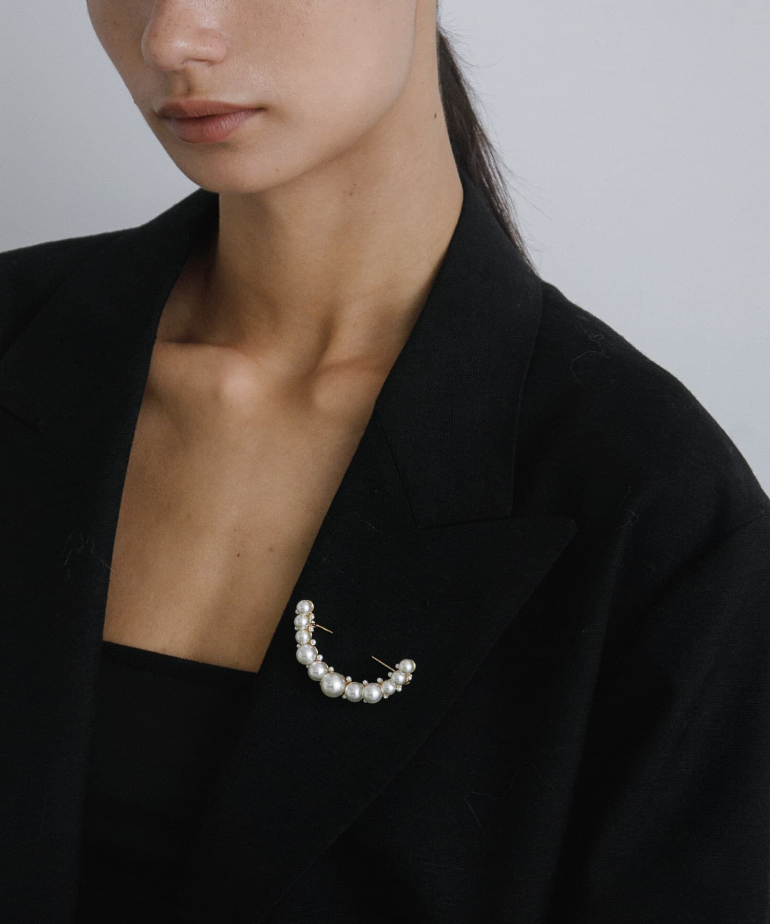 URBAN RESEARCH「decor『デコール』　Broach curve pearl」|ブローチ・コサージュ|