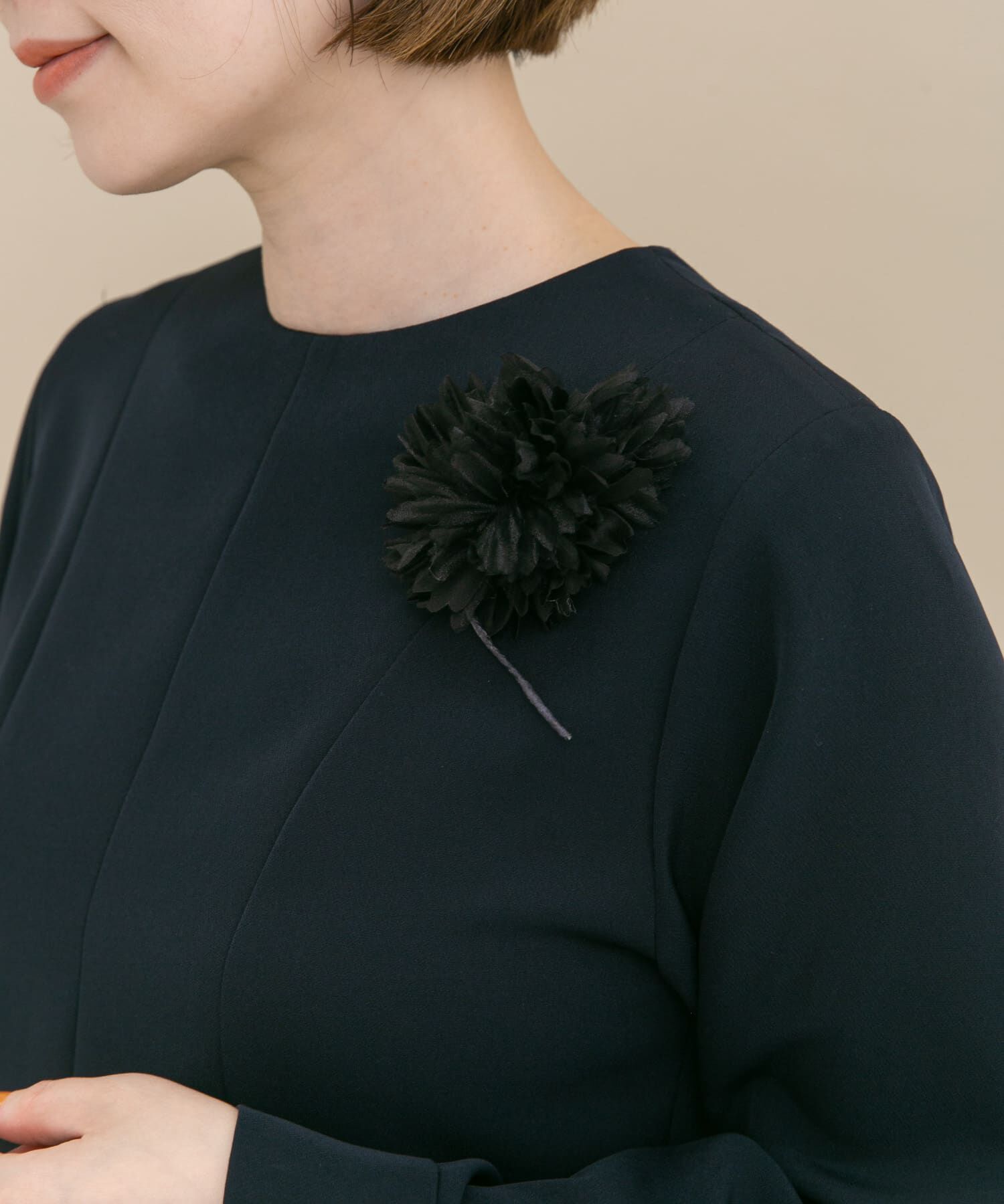 URBAN RESEARCH ROSSO「『WEB限定』フラワーコサージュ」|ブローチ・コサージュ|ブラック