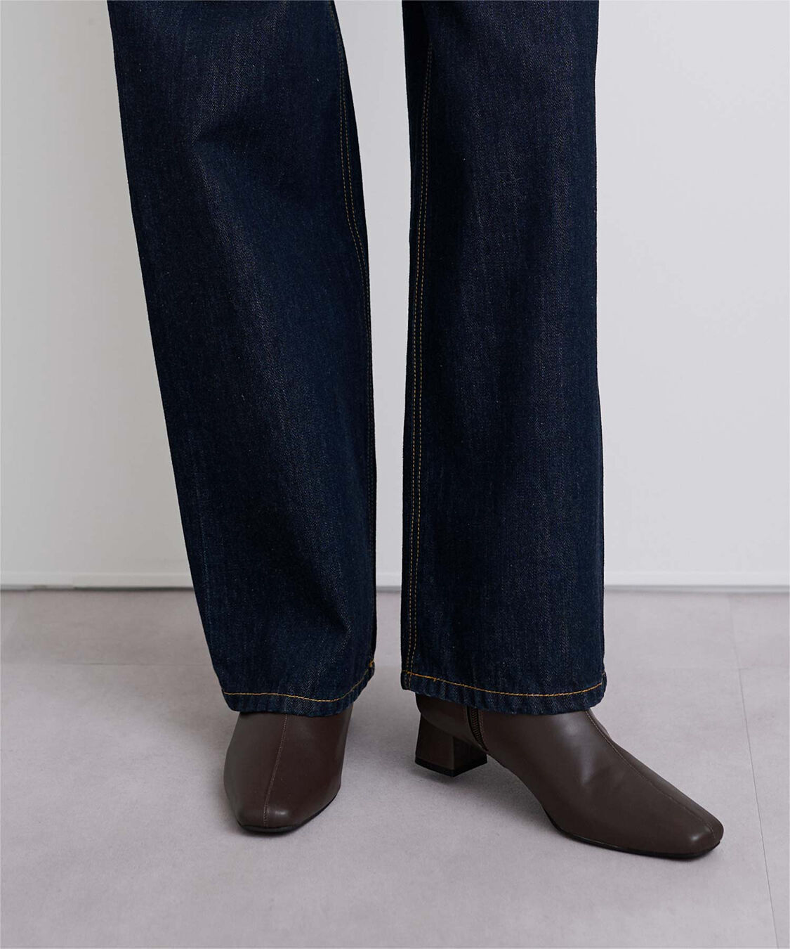 ur's「4.5cmスクエアトゥブーツ」|ショートブーツ|