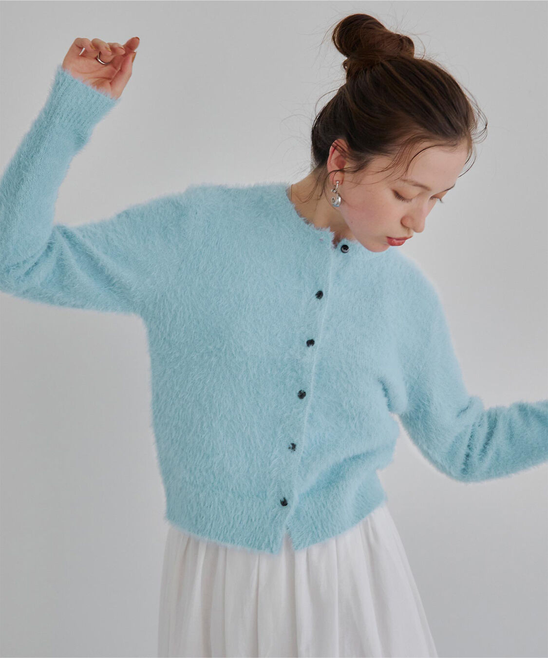 titivate「クルーネックミニシャギーニットカーディガン」|ニット・セーター|ブルー