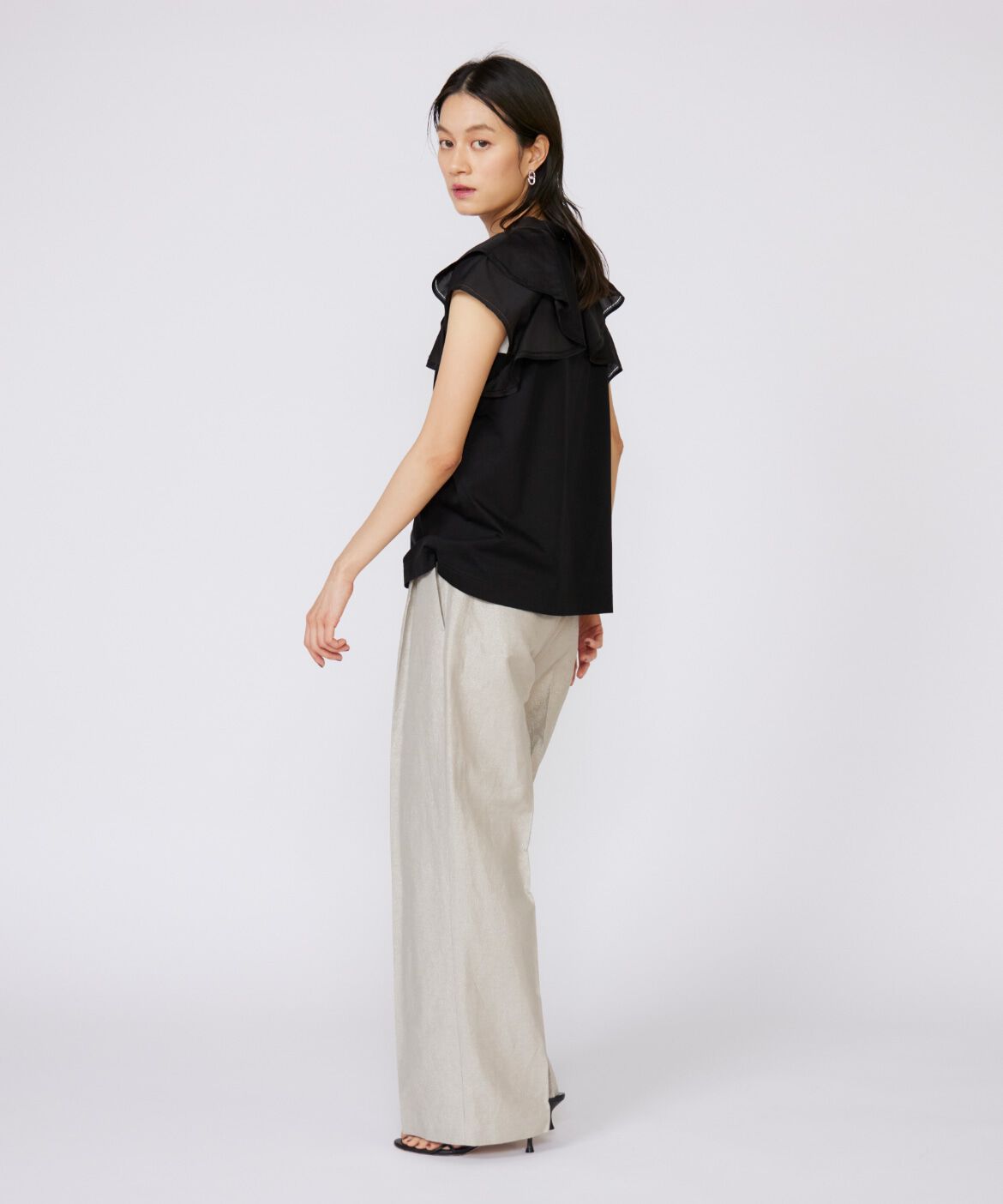 INED「《大きいサイズ》ラッフルカラードッキングプルオーバー」|Tシャツ・カットソー|