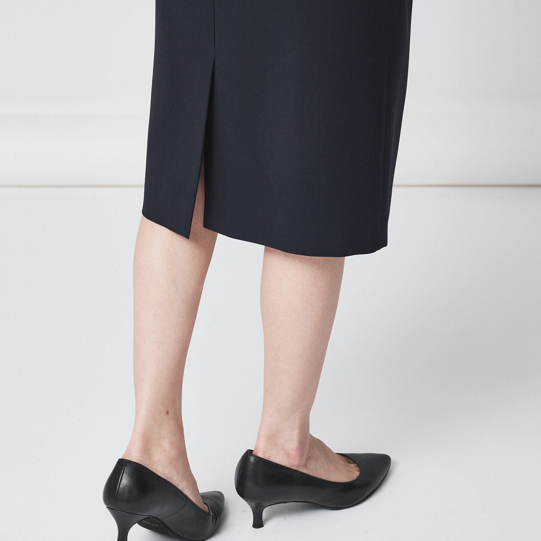 UNTITLED「【通勤スーツ/入卒/セレモニー】ライトウェイト タイトスカート」|スカート|