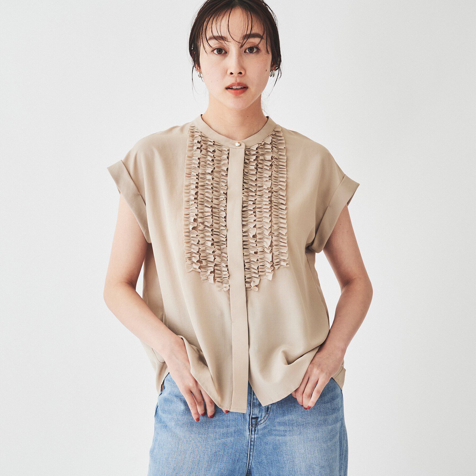 UNTITLED「【華やか／夏ブラウス】半袖フリルブラウス」|シャツ・ブラウス|