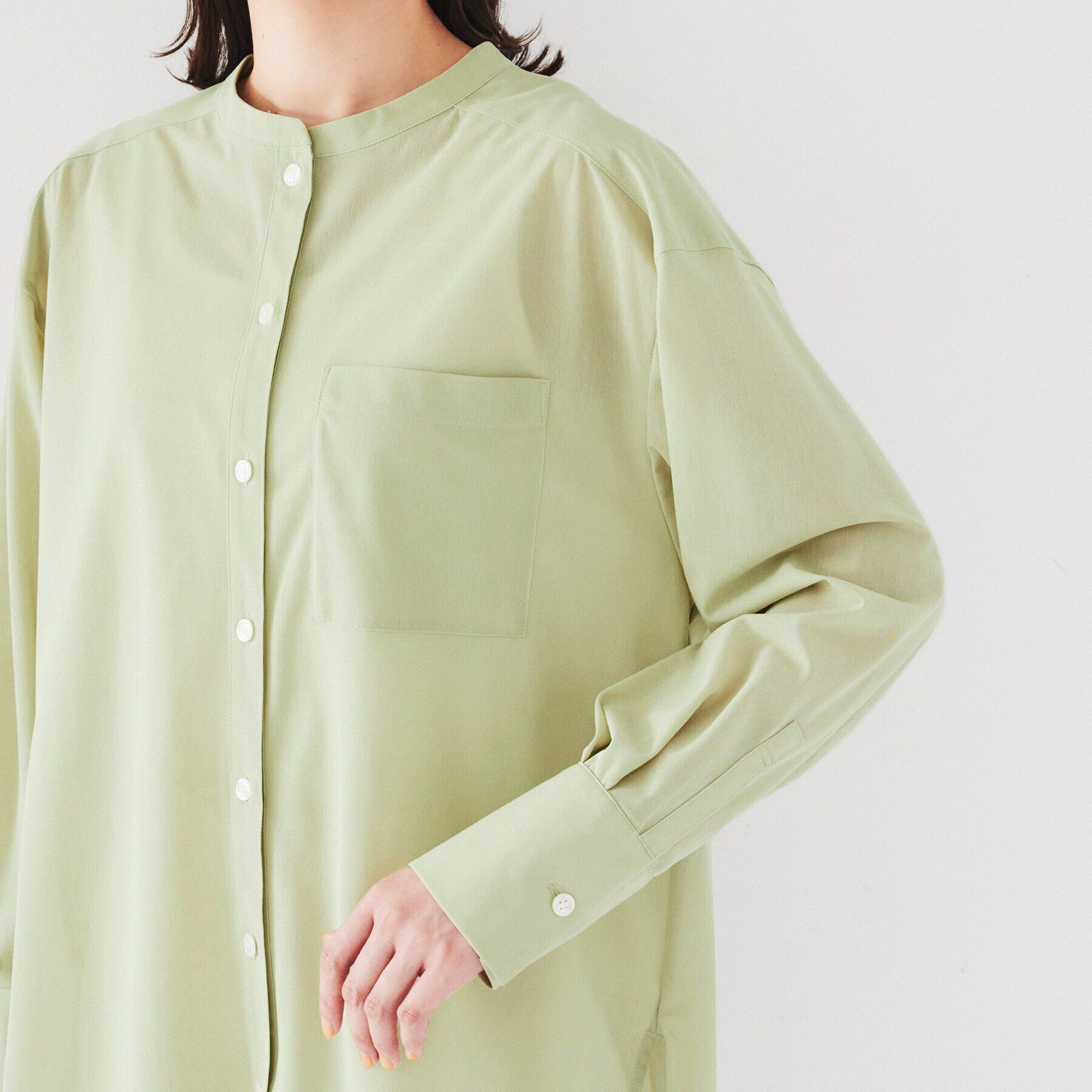 UNTITLED「【ゆったりシルエット/シアー】トリコットバンドカラーシャツ」|シャツ・ブラウス|