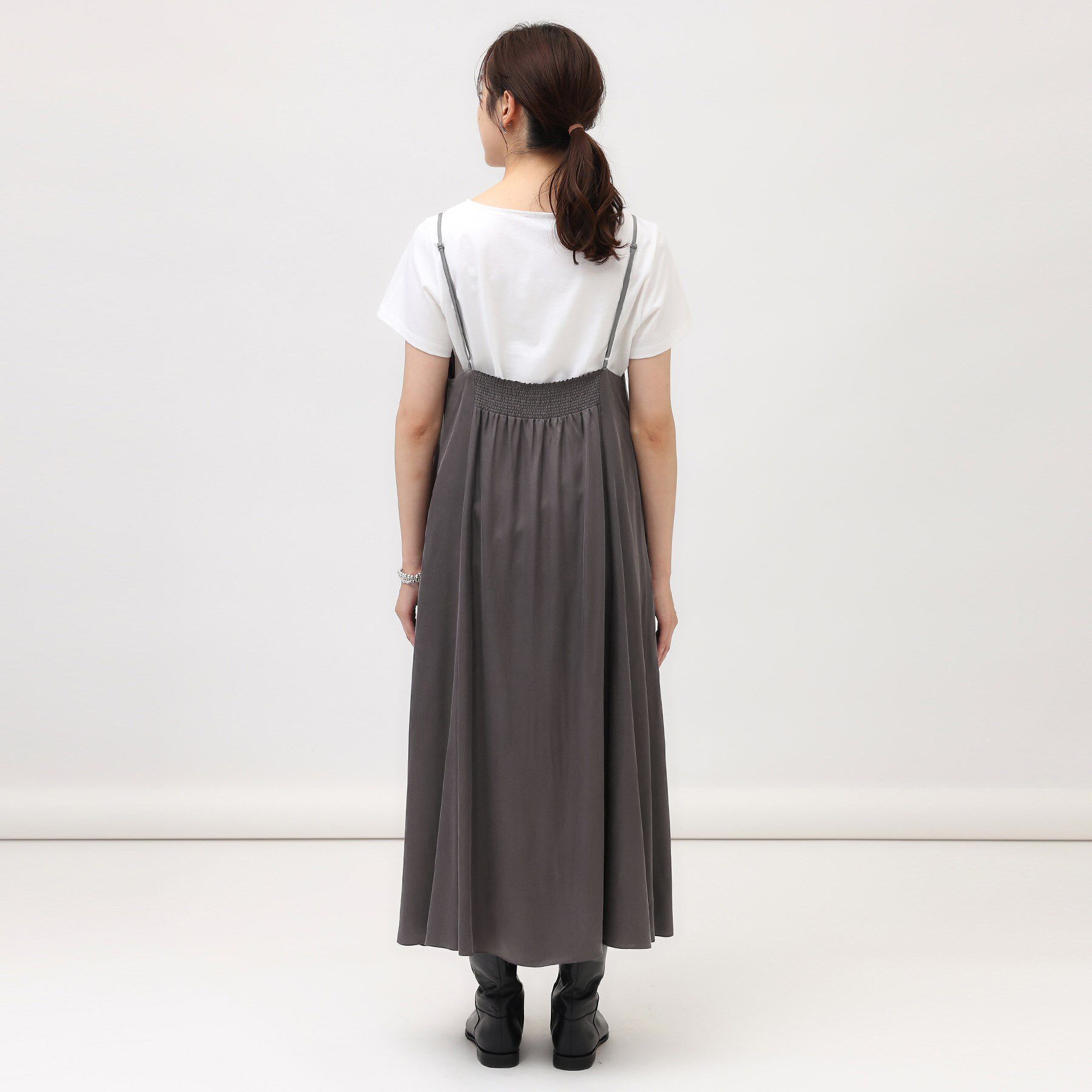 UNTITLED「【着丈調節可能】フィブリルサテン キャミワンピース」|ワンピース|