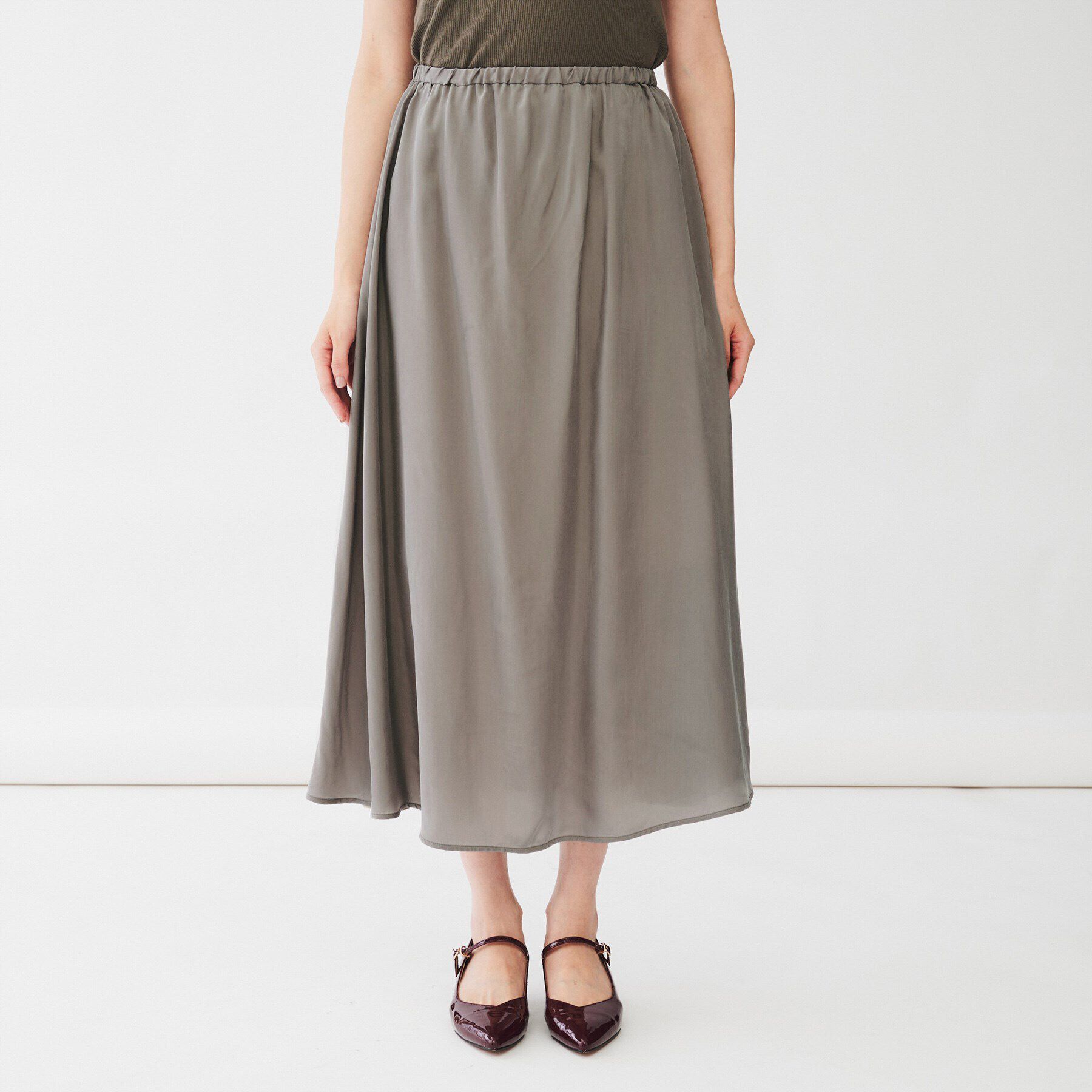 UNTITLED「【セットアップ可/ウエストゴム/パウダータッチ】シルキーキュプラ ロングスカート」|スカート|