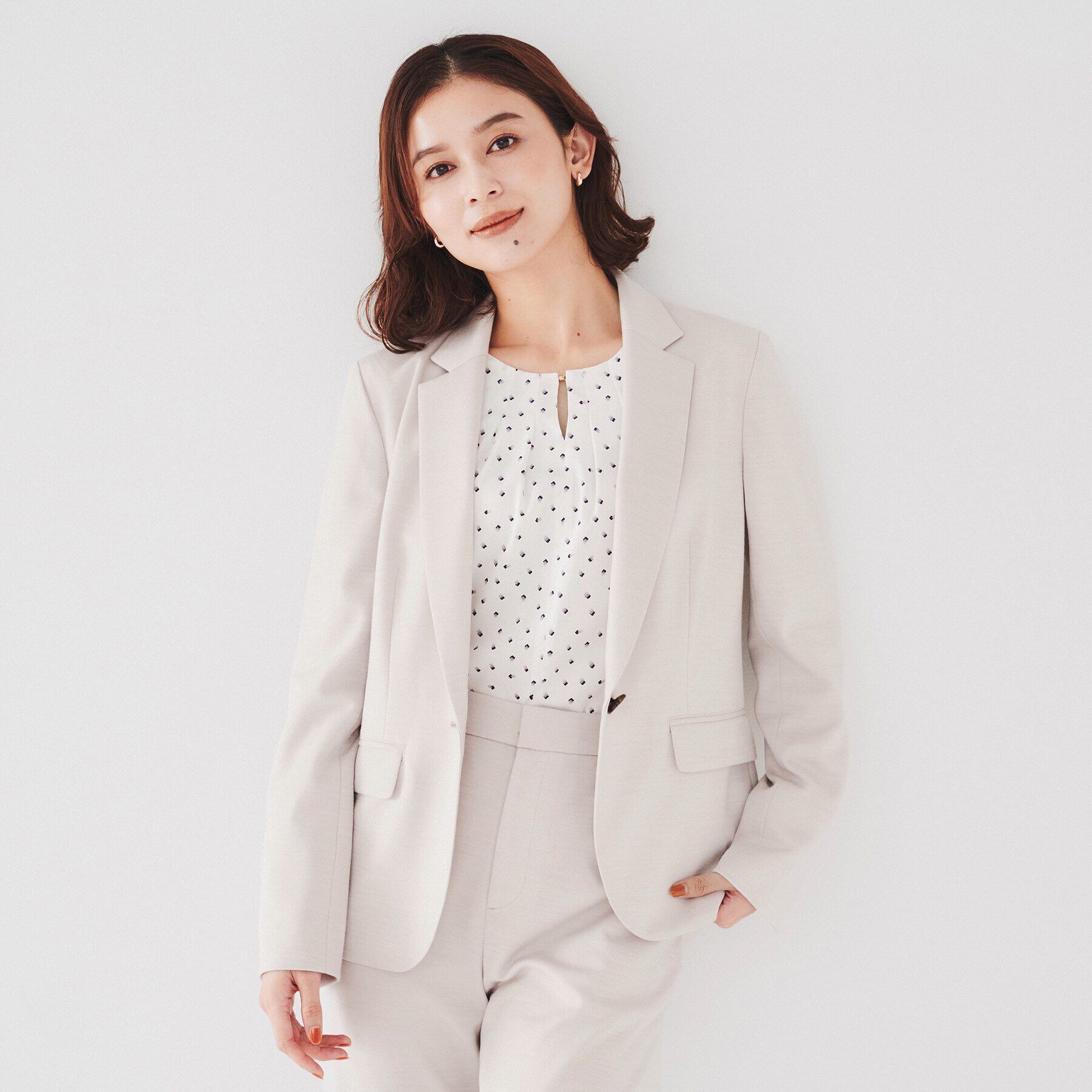 UNTITLED「【通勤スーツ】ウール混ジャージ テーラードジャケット」|テーラードジャケット|ライトベージュ(65