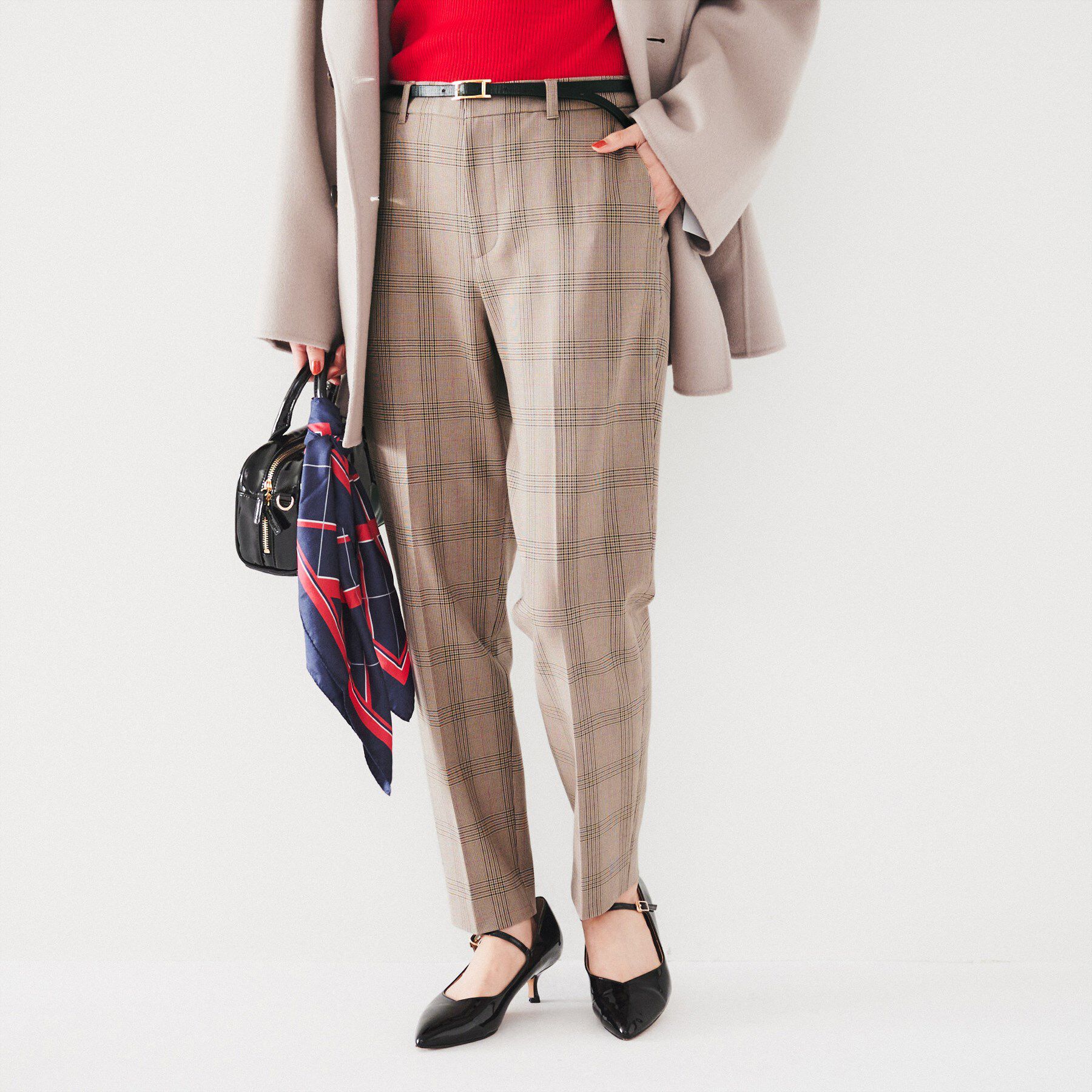 UNTITLED「【裏起毛/後ろウエストゴム/日本製】タックなしテーパードパンツ」|その他|ピンクベージュ(25