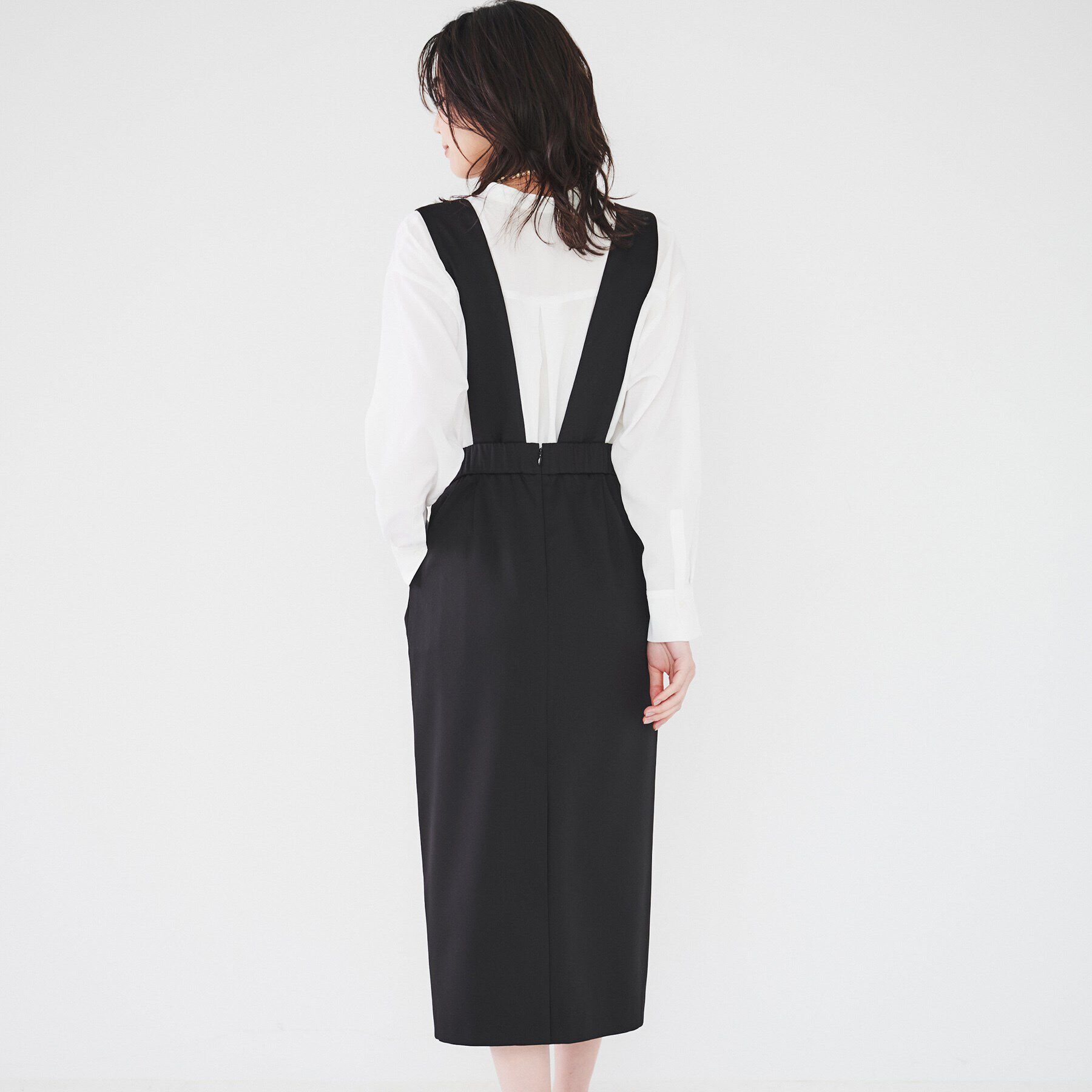 UNTITLED「【肩紐取り外し可/日本製/ミモレ丈】2WAYジャンパースカート」|スカート|