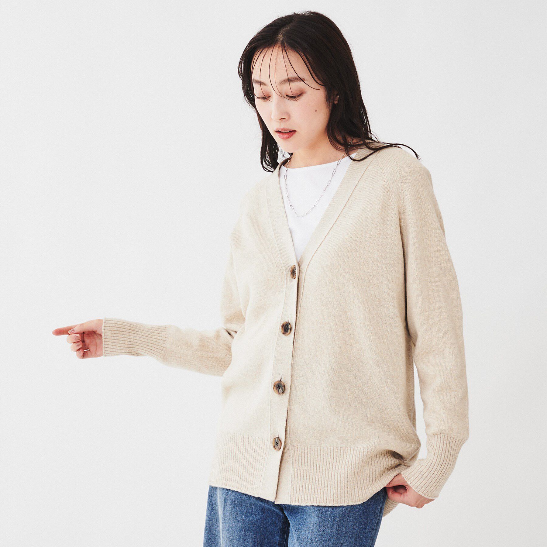UNTITLED「ウールシルクカシミヤミックス Vネックカーディガン」|カーディガン|