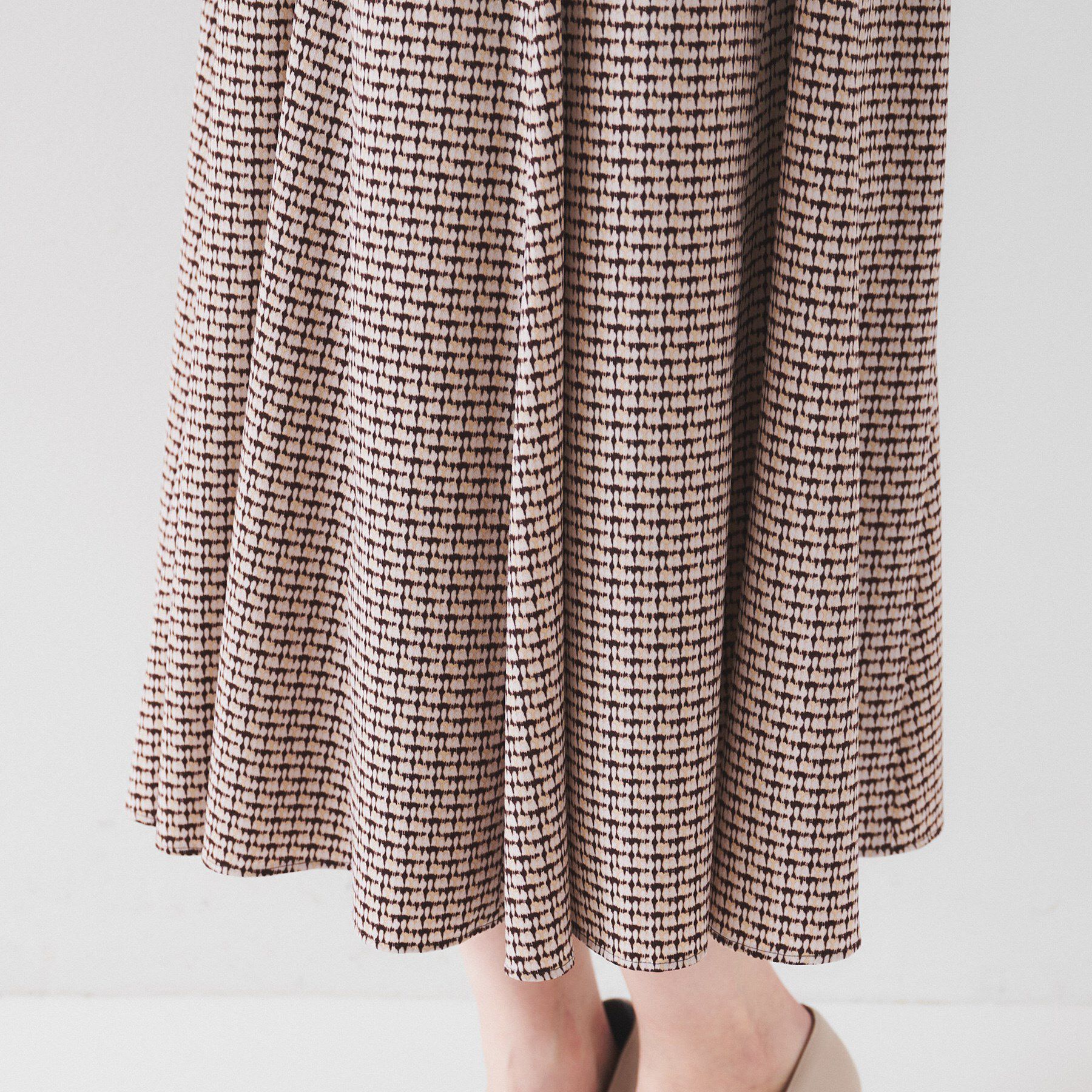 UNTITLED「【きれいめ/洗える/夏ワンピ】ジオメトリック柄ワンピース」|ワンピース|