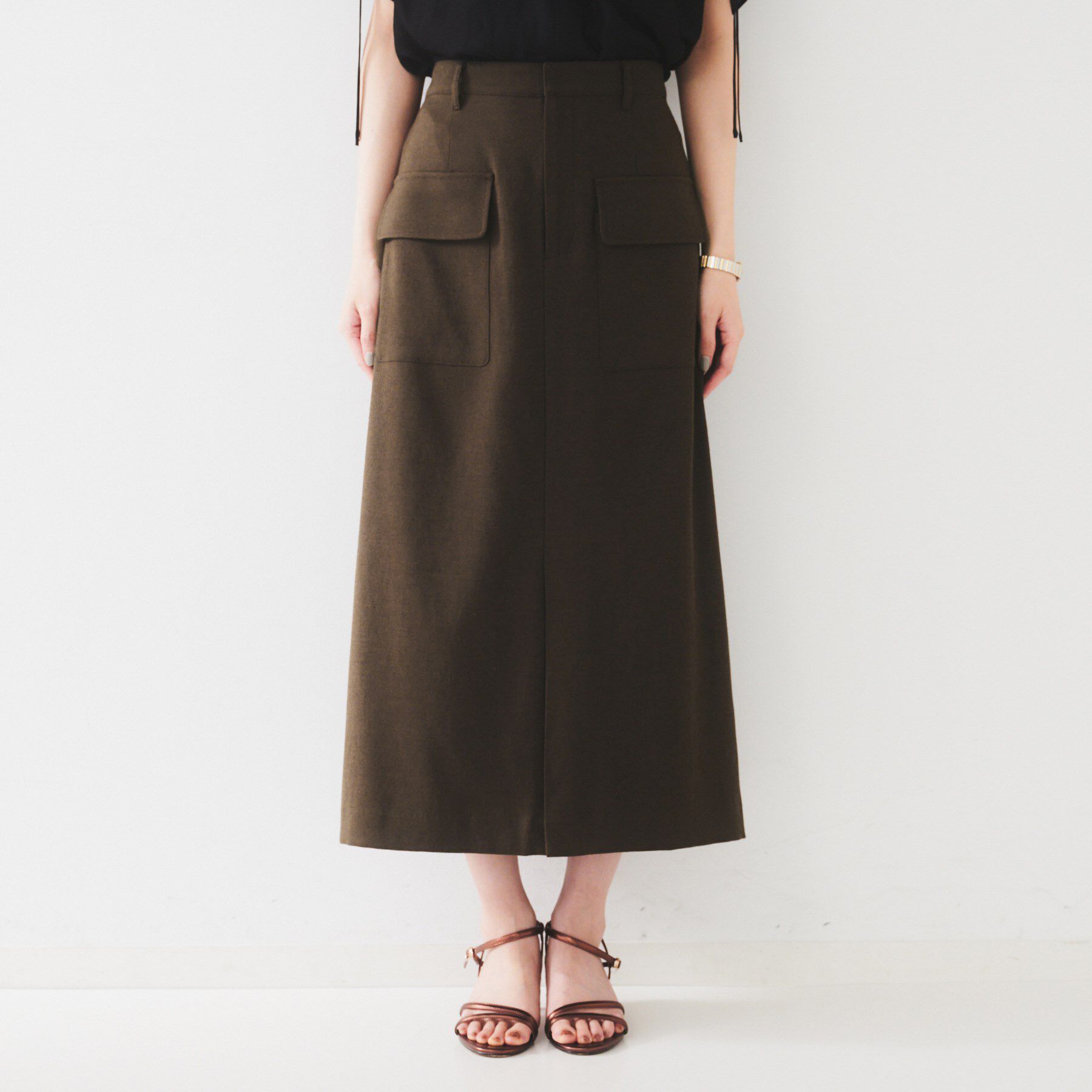 UNTITLED「【きれいめ/前スリット】麻混カーゴスカート」|スカート|