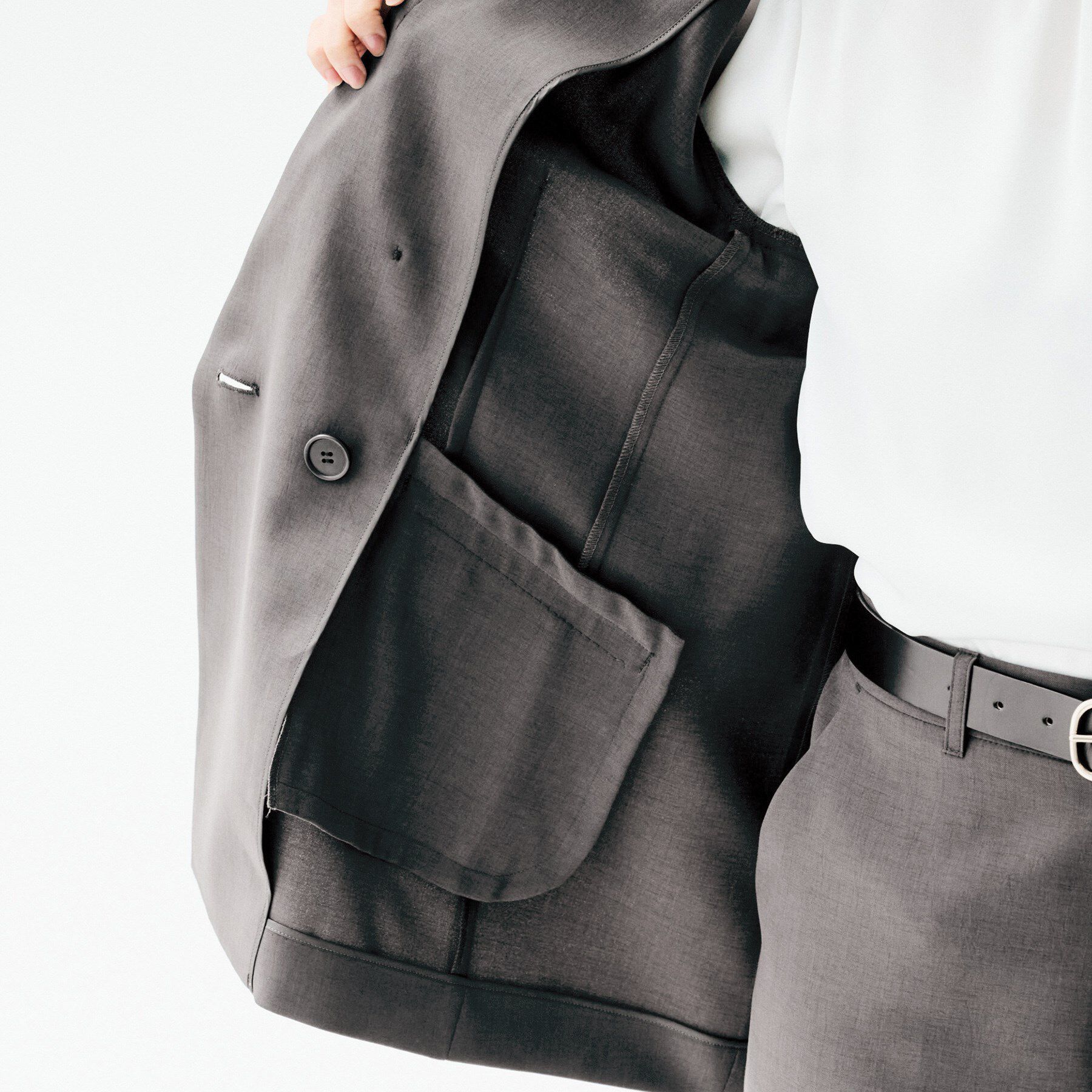 UNTITLED「【接触令感/UVカット/洗える】エアリー ダブルブレストジャケット」|テーラードジャケット|