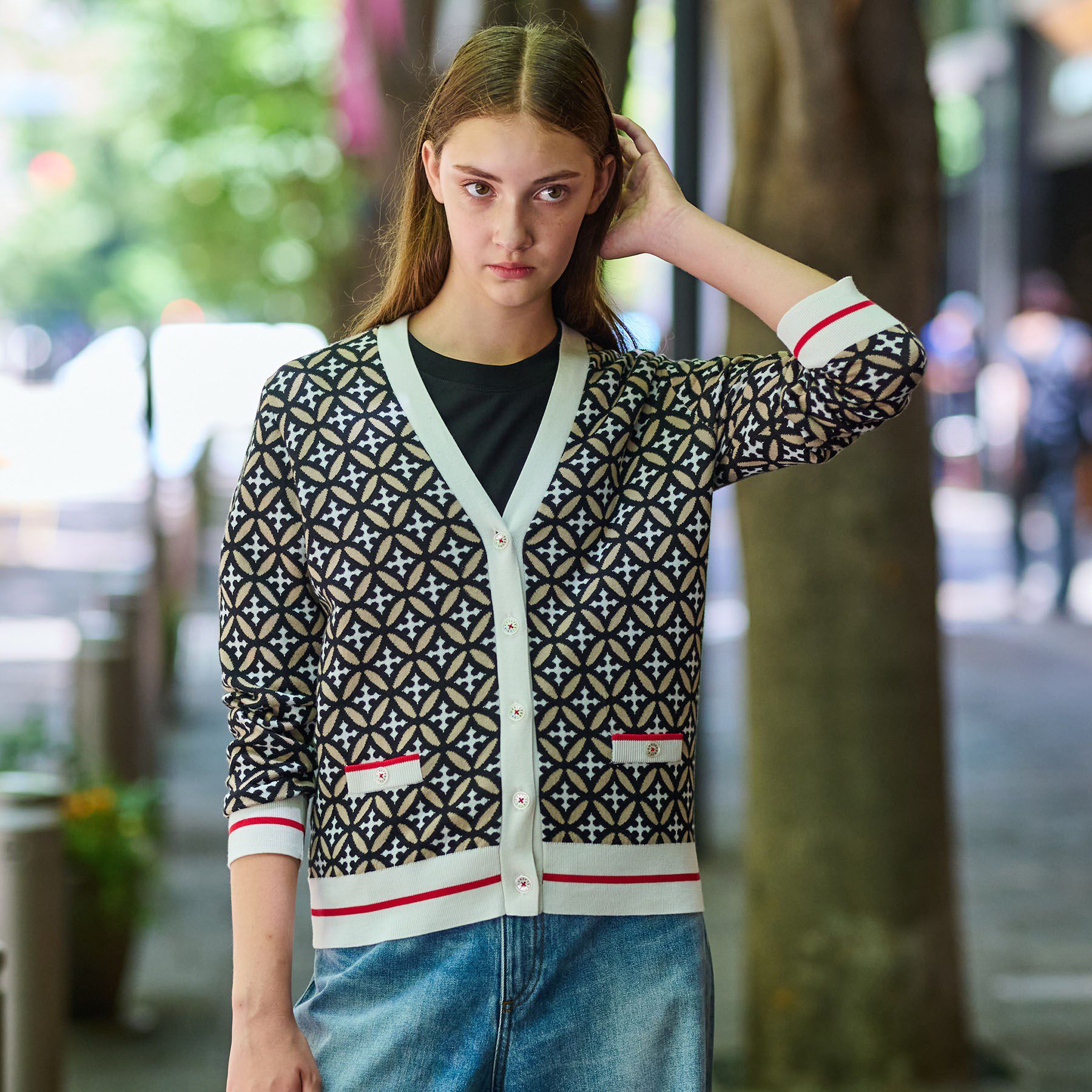 DRESSTERIOR「オーバーラップサークルVネックカーディガン」|カーディガン|