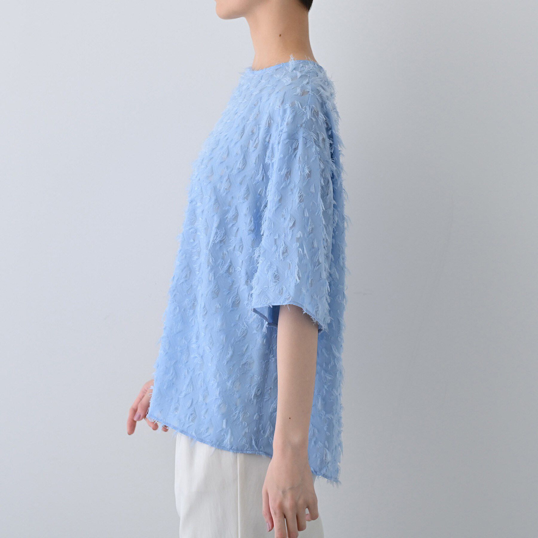 INDIVI「【トレンド／ヘアリー】フリンジカットジャカードTブラウス」|シャツ・ブラウス|