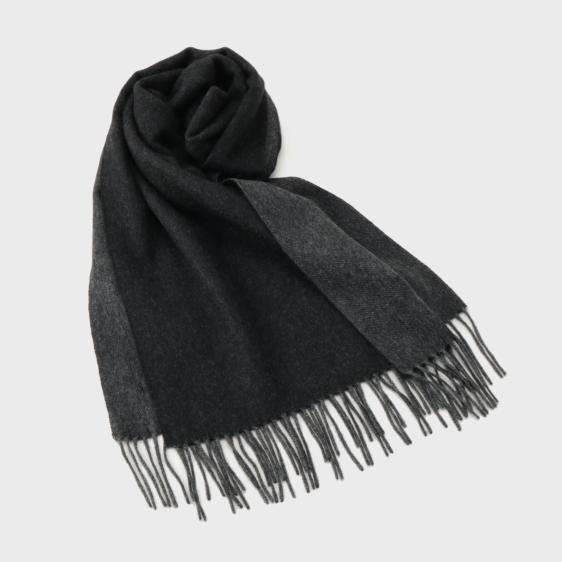 TAKEO KIKUCHI「【洗えるカシミヤ】大きめシングルリバー マフラー」|ストール|ブラック(519)