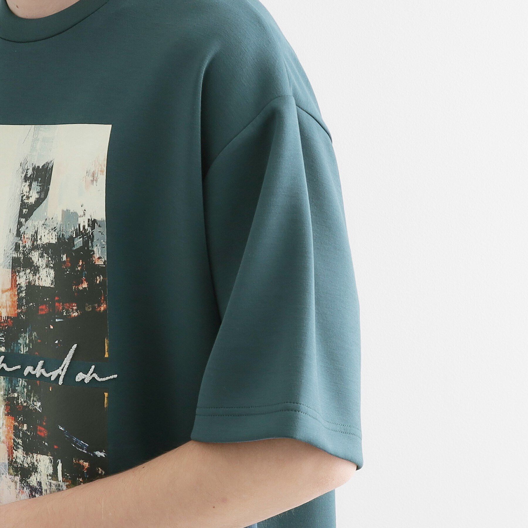 tk.TAKEO KIKUCHI「アーバングラフィックブラシ刺繍Tシャツ」|Tシャツ・カットソー|