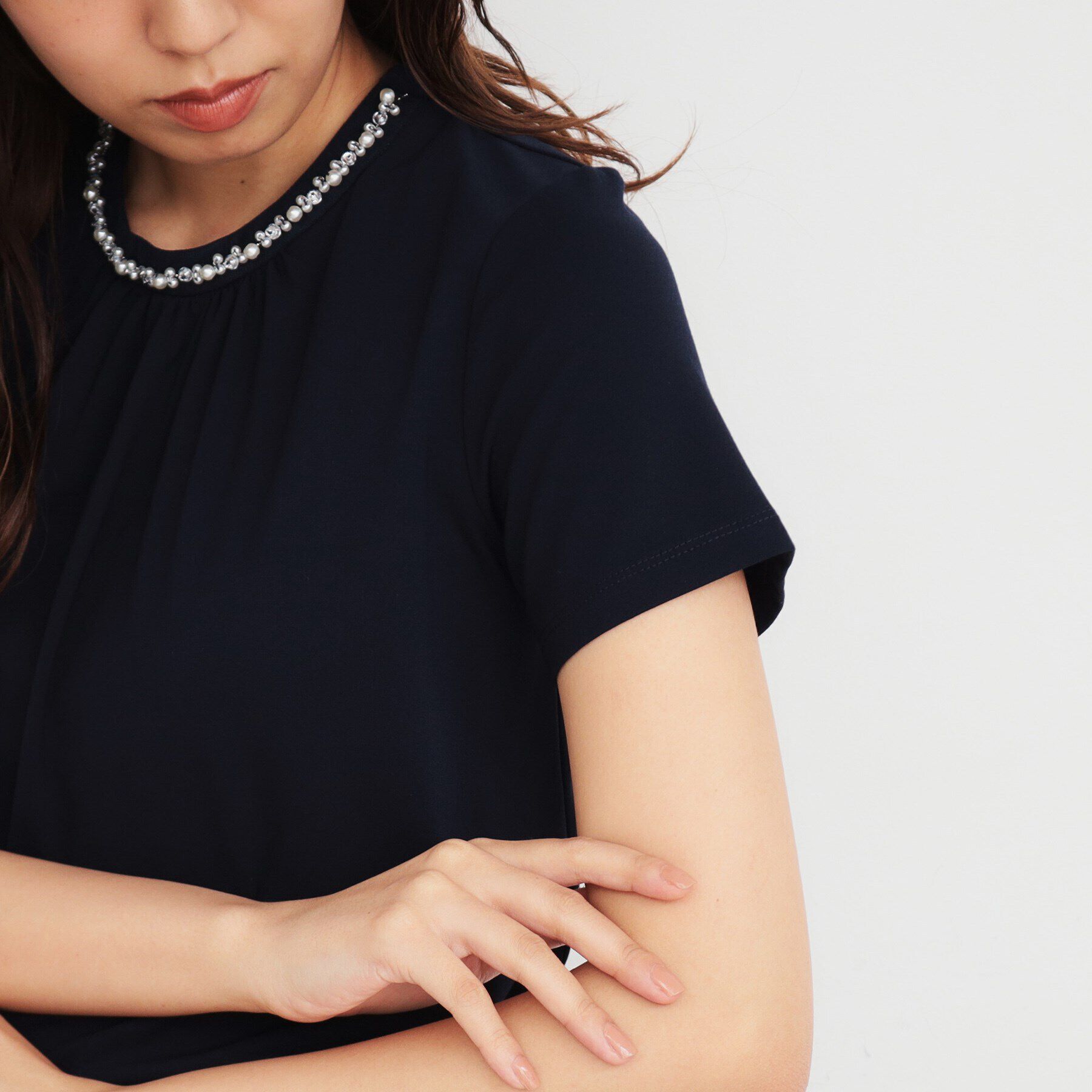 index「UV ストレッチポンチビジューネックトップス【接触冷感/洗濯機洗い可】」|Tシャツ・カットソー|