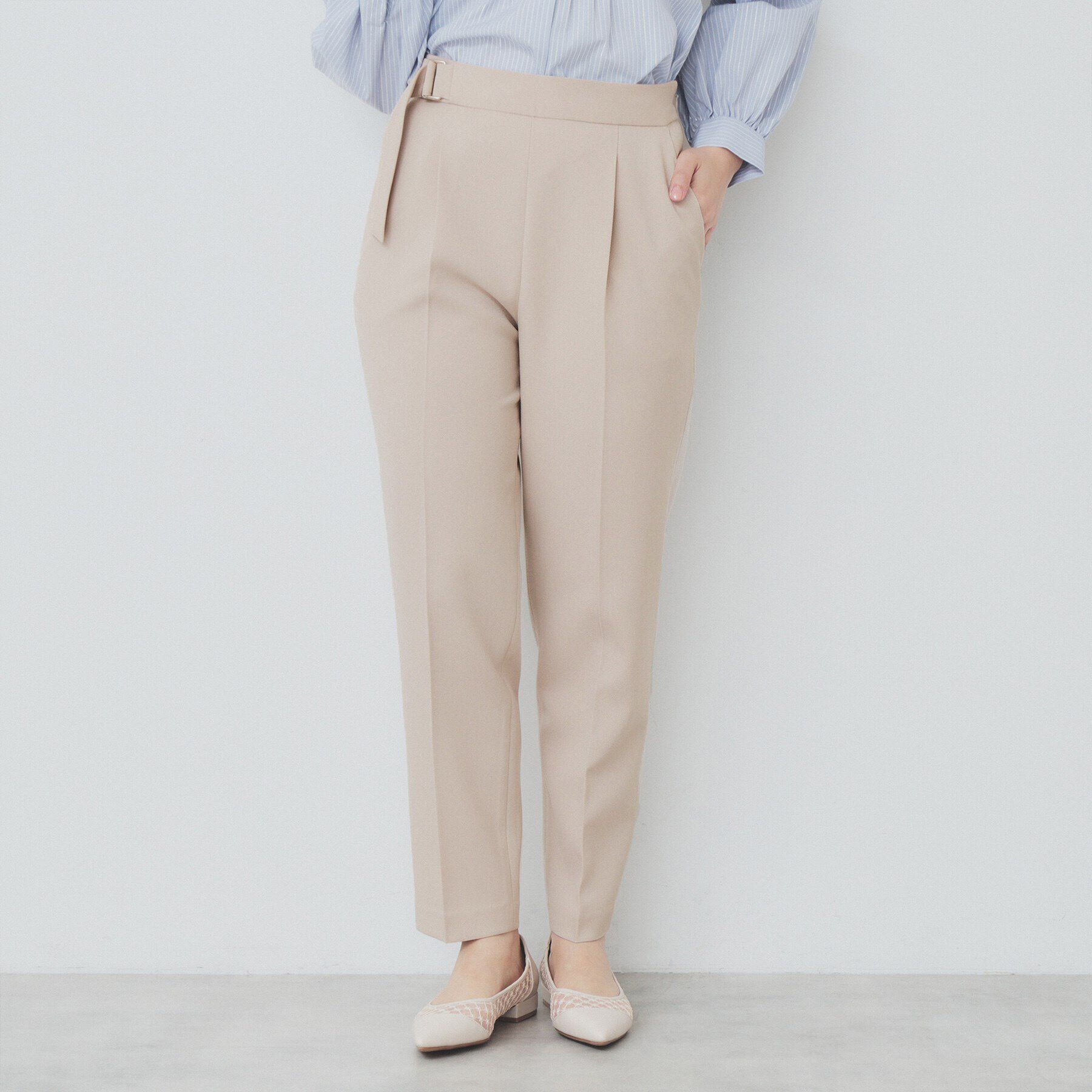 index「サイドバックルストレッチテーパードパンツ【洗濯機可・イージーアイロン・防シワ】」|その他|