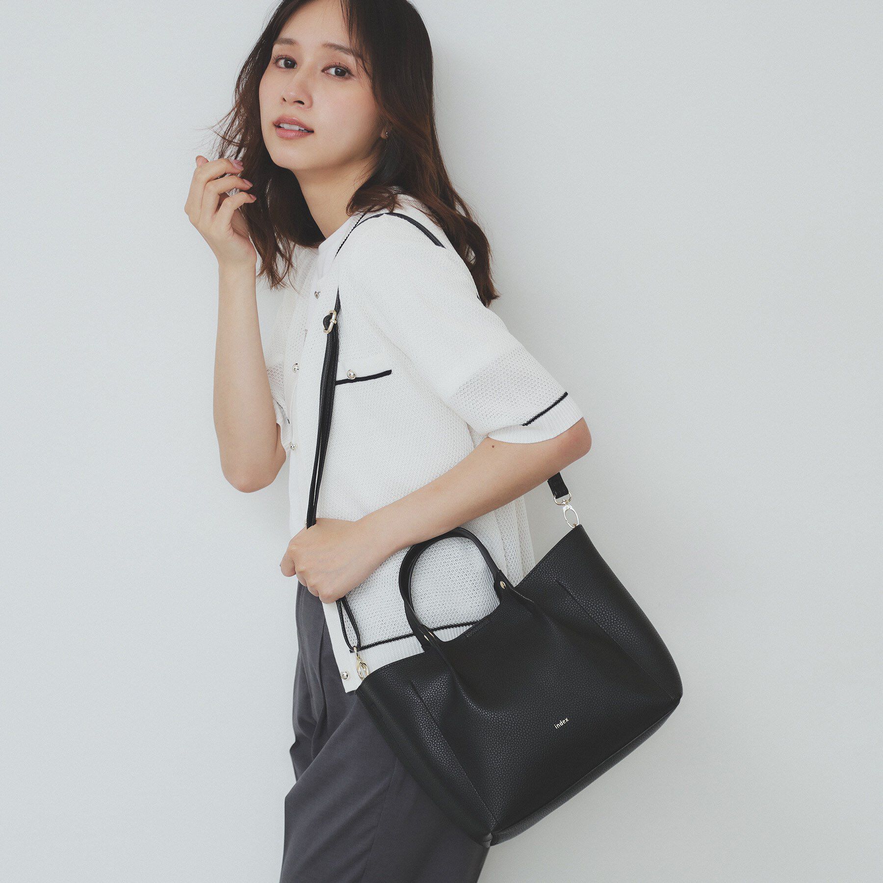 index「【軽量合皮】2WAYミドルサイズトートバッグ」|トートバッグ|ブラック(019)