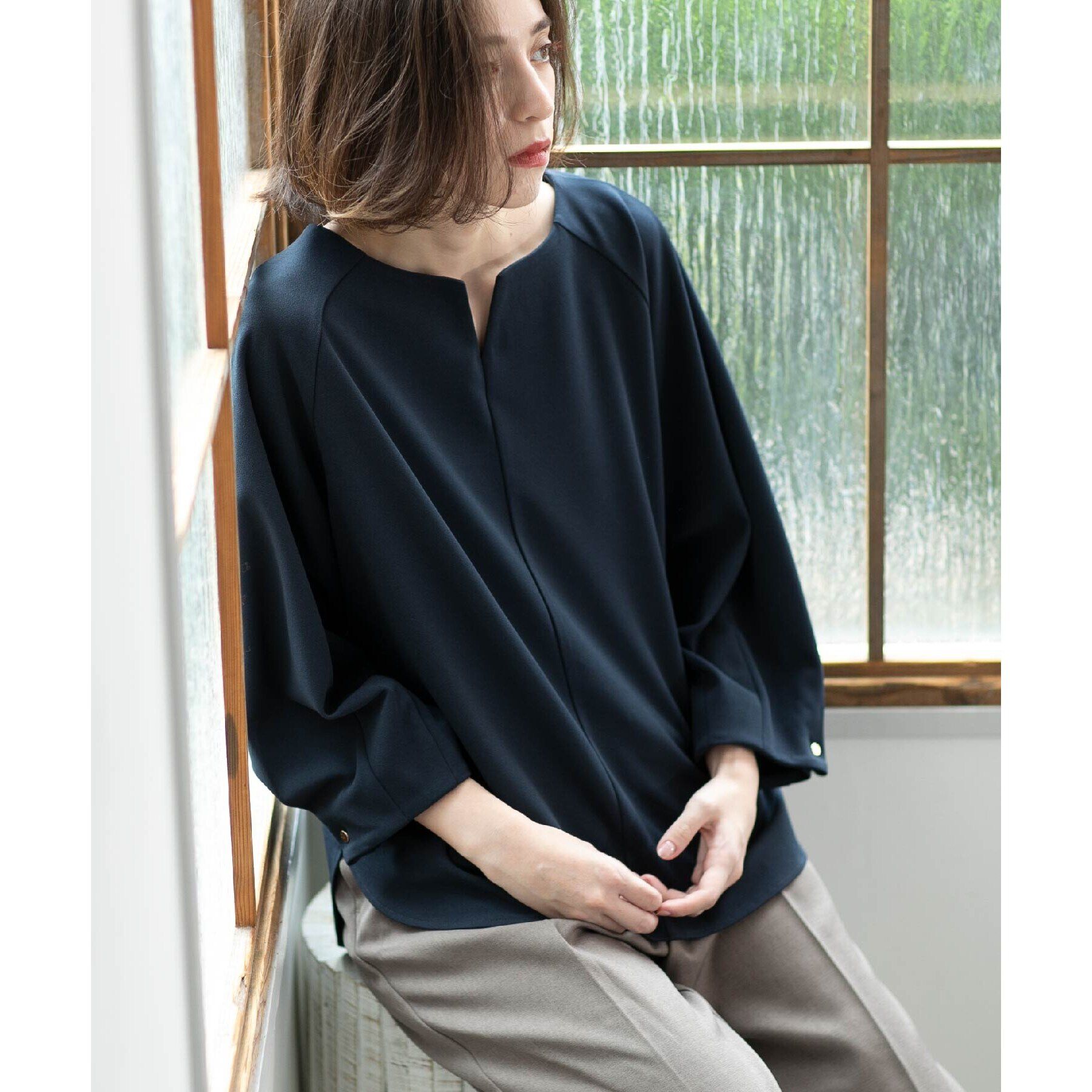 OPAQUE.CLIP「UV 袖口金ボタンキーネックトップス【吸水速乾/洗濯機洗い可】」|Tシャツ・カットソー|