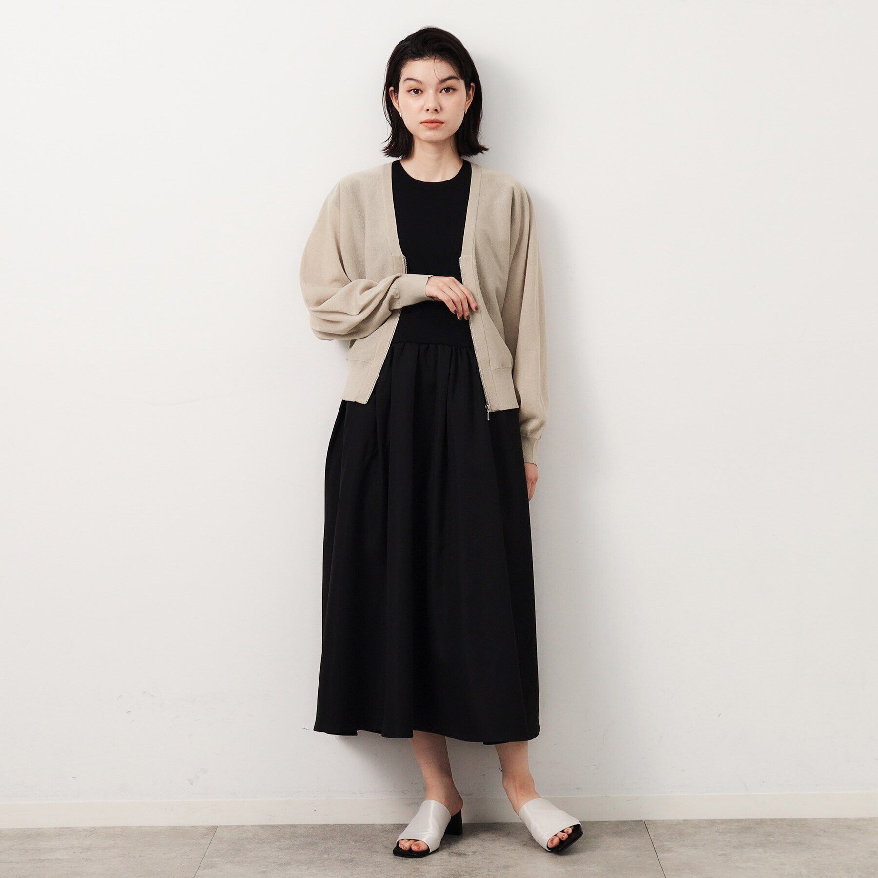 OPAQUE.CLIP「UV VネックZIPドルマンニットカーディガン【洗濯機洗い可/抗ピル】」|カーディガン|