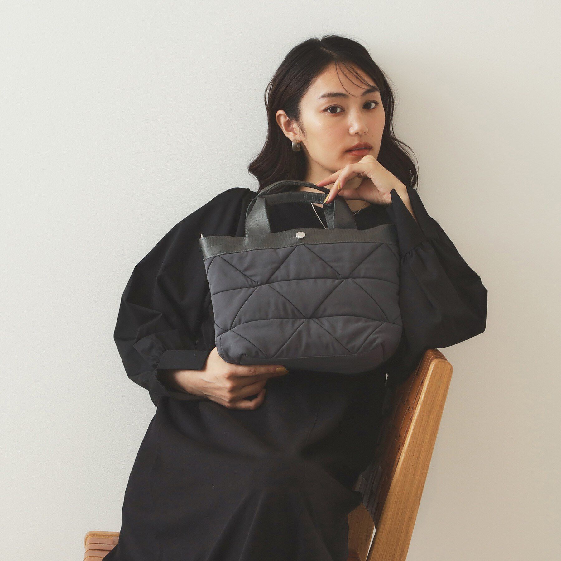 OPAQUE.CLIP「【2WAY】トライアングルミドルトートバッグ」|トートバッグ|