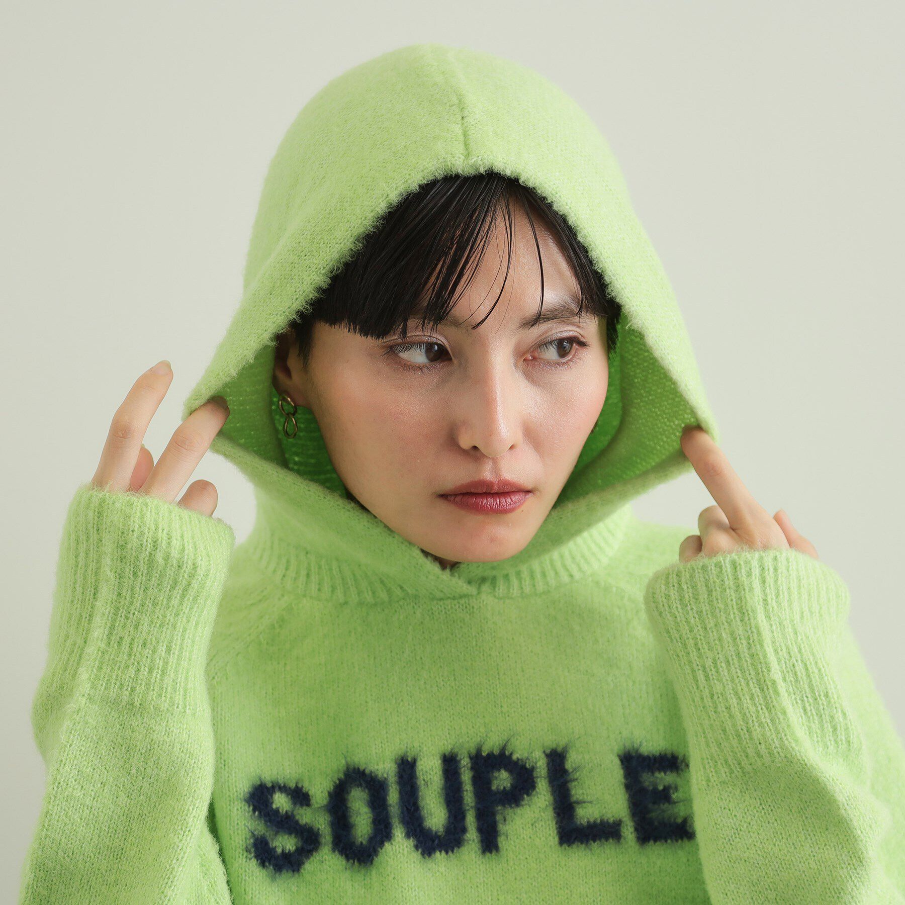 OPAQUE.CLIP「フェザーロゴフーディニット【洗濯機洗い可】」|ニット・セーター|