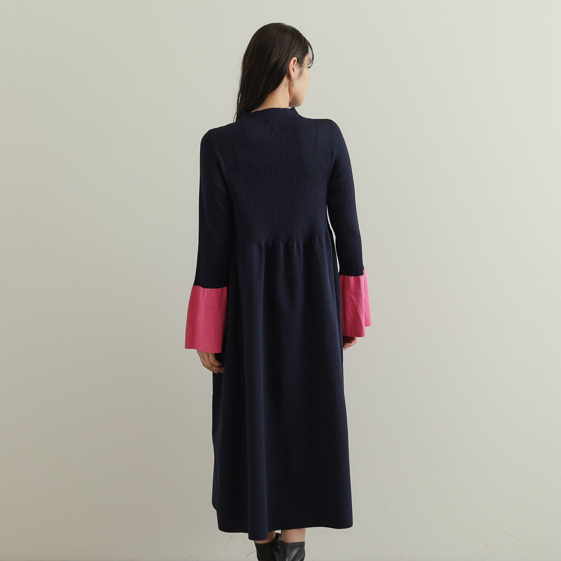 OPAQUE.CLIP「《STORY掲載》配色フレアスリーブニットワンピース【洗濯機洗い可】」|ワンピース|